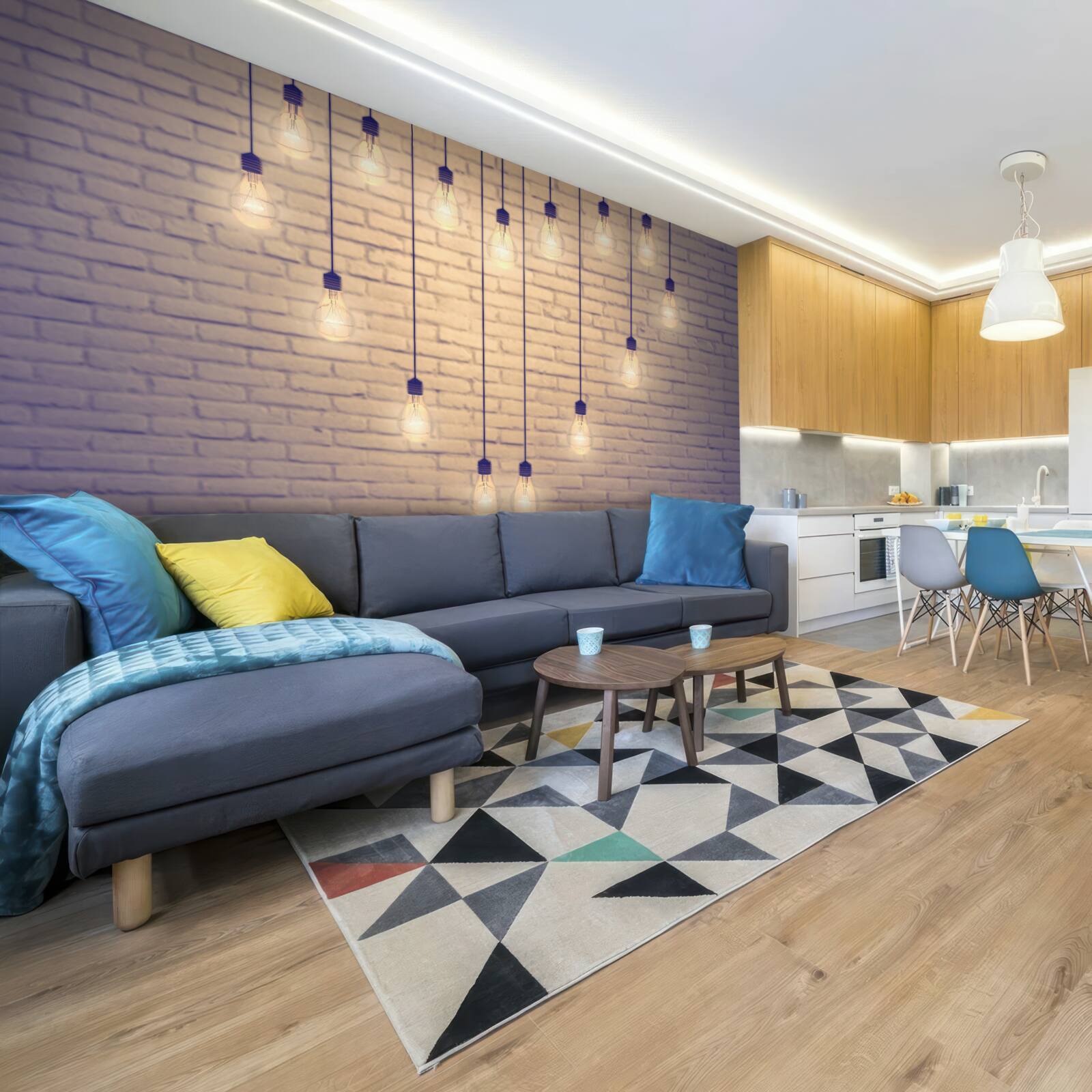 Fototapet o inimă formată din lămpi fluorescente apare pe un fundal de perete de culoare cypress