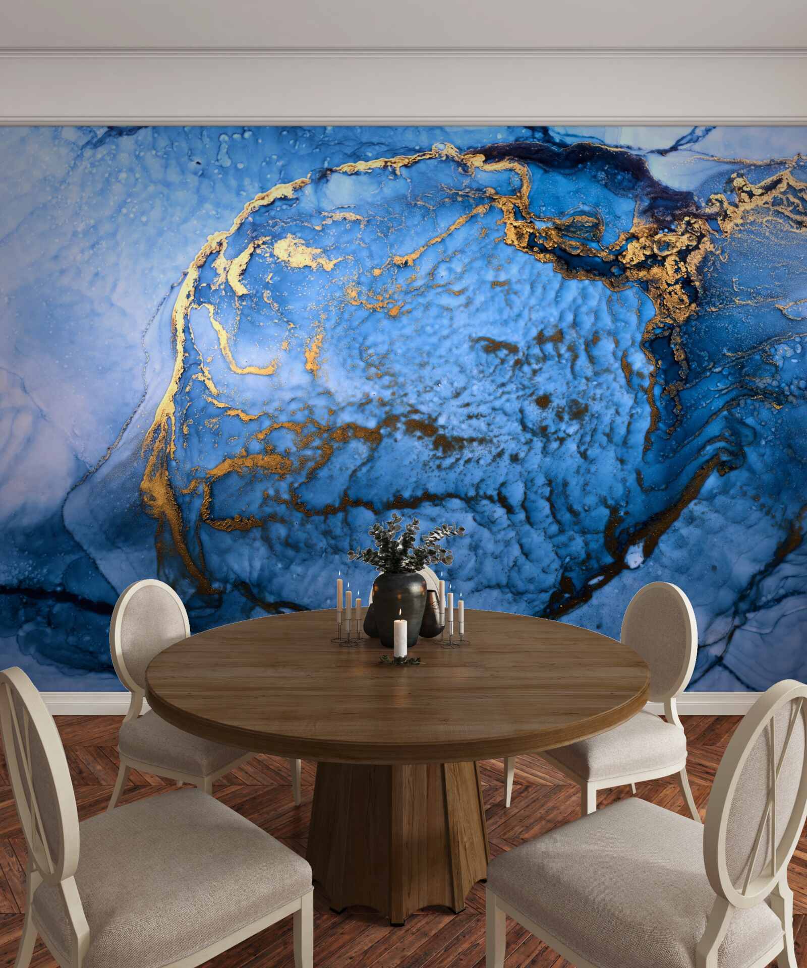 Fototapet pete aurii pe o mare albastră