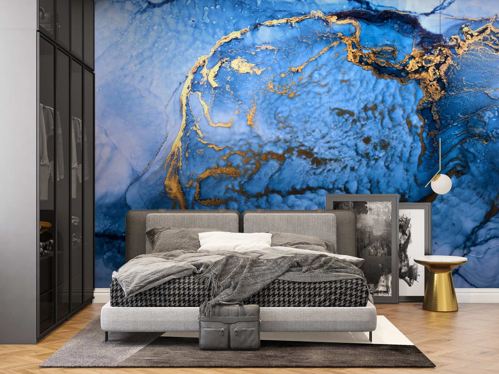 Fototapet pete aurii pe o mare albastră