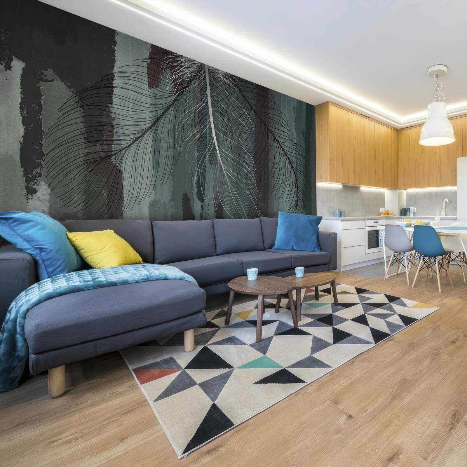 Fototapet fundal întunecat decorat cu pene tropicale