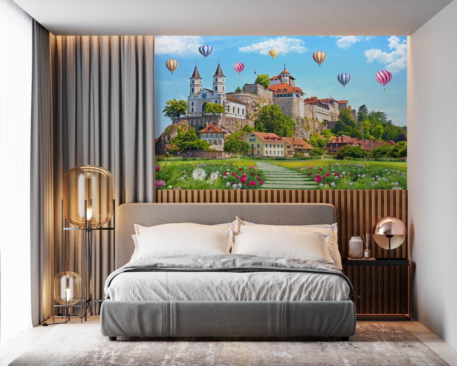 Fototapet baloane multicolore zboară deasupra acoperișurilor orașului