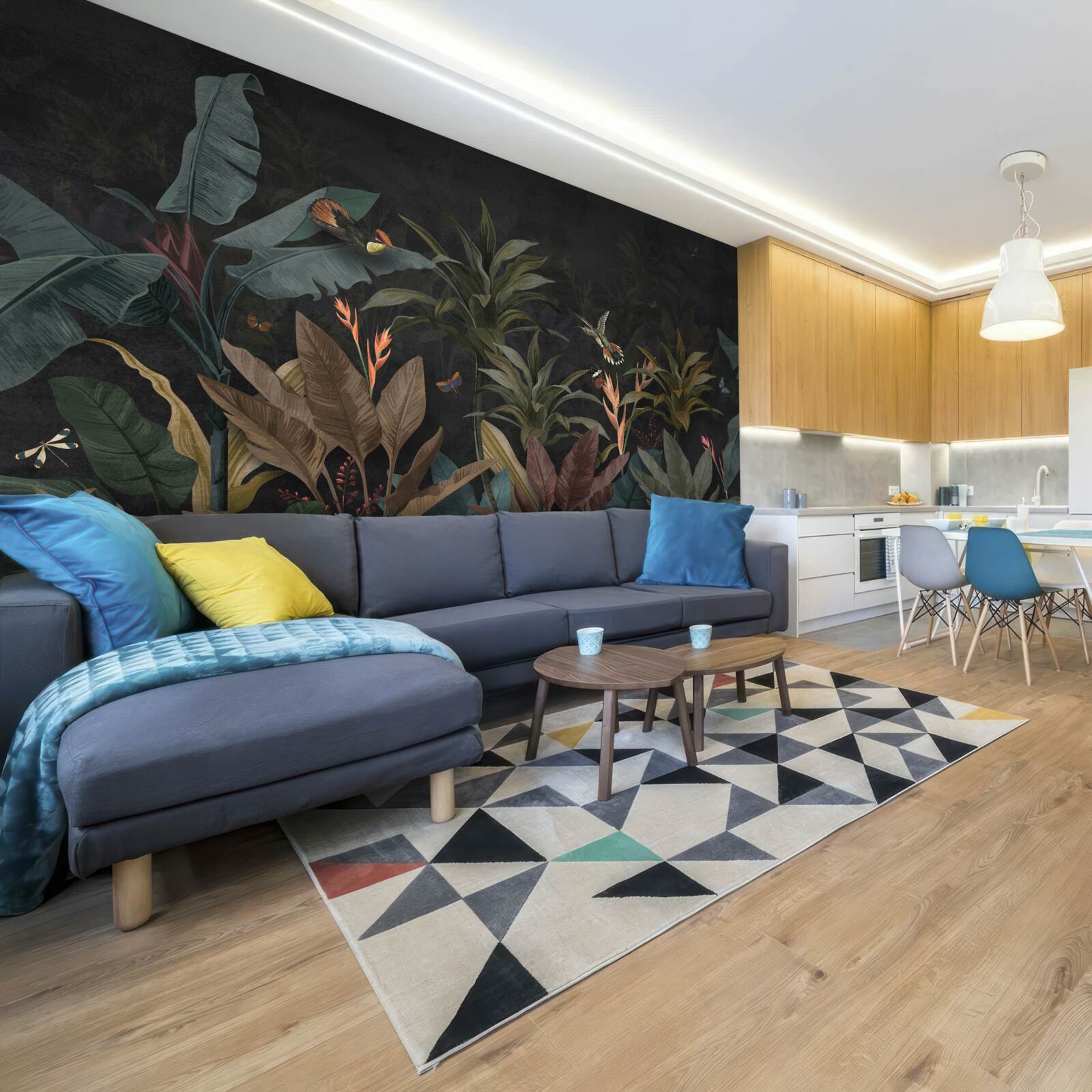 Fototapet jungla prinde viață noaptea