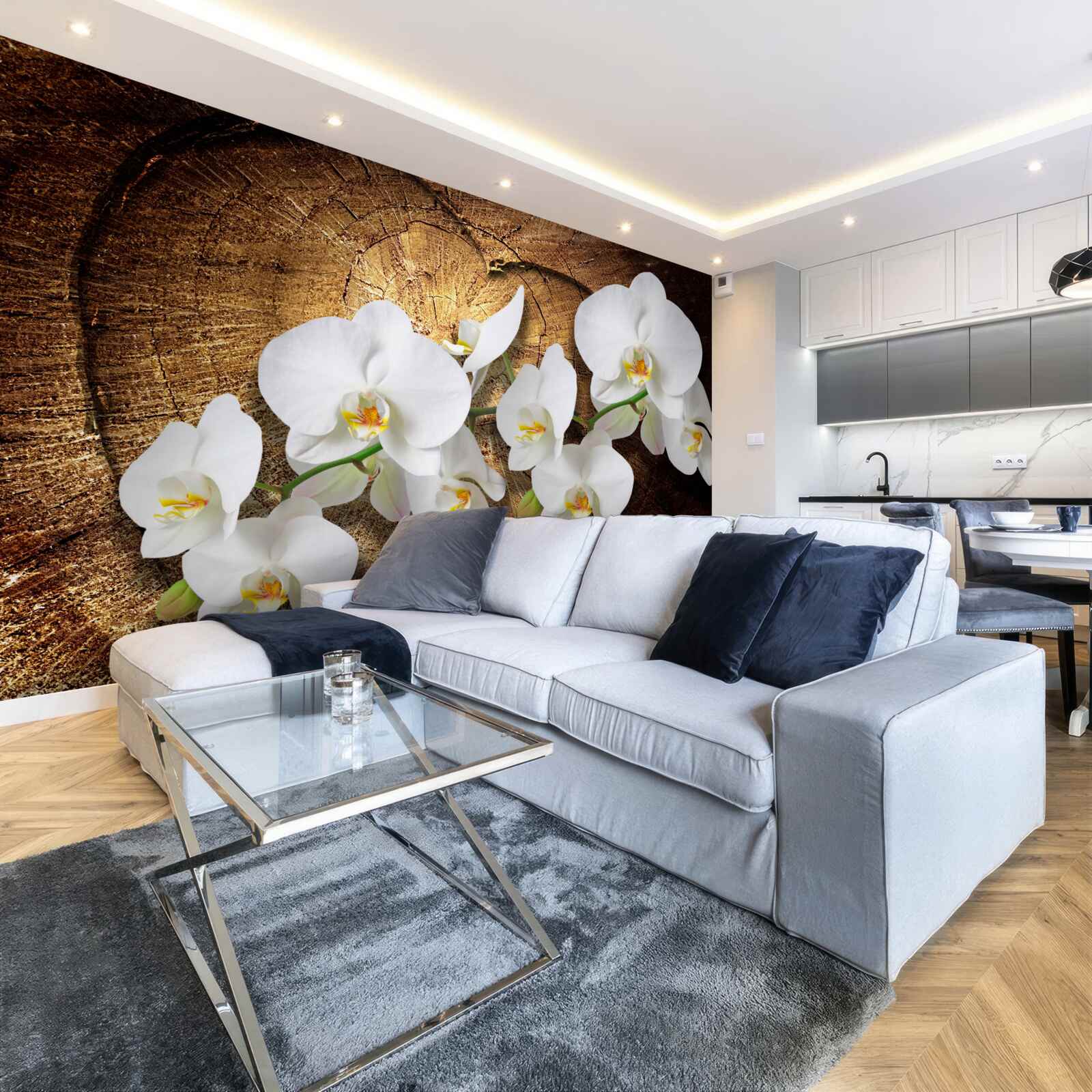 Fototapet Orhidee albă ca zăpada pe un trunchi de copac tăiat