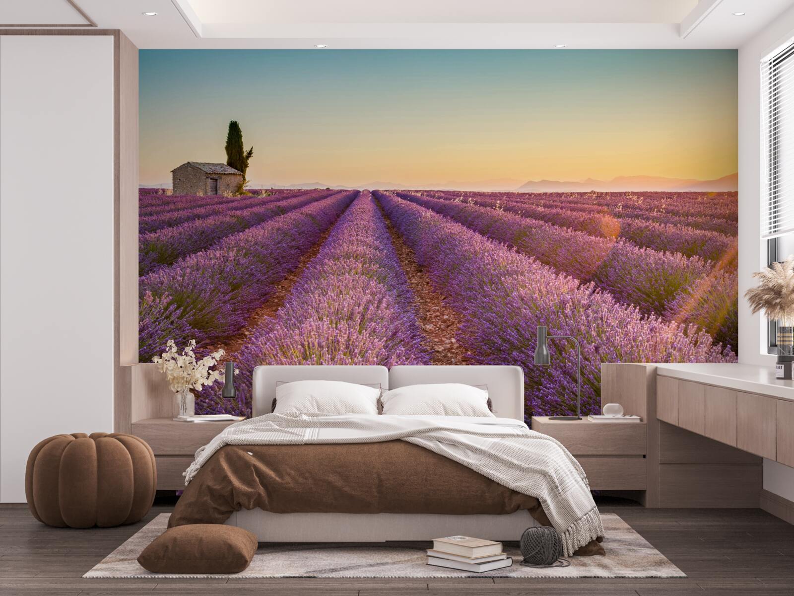 Fototapet Zorii au răsărit peste un câmp de lavandă