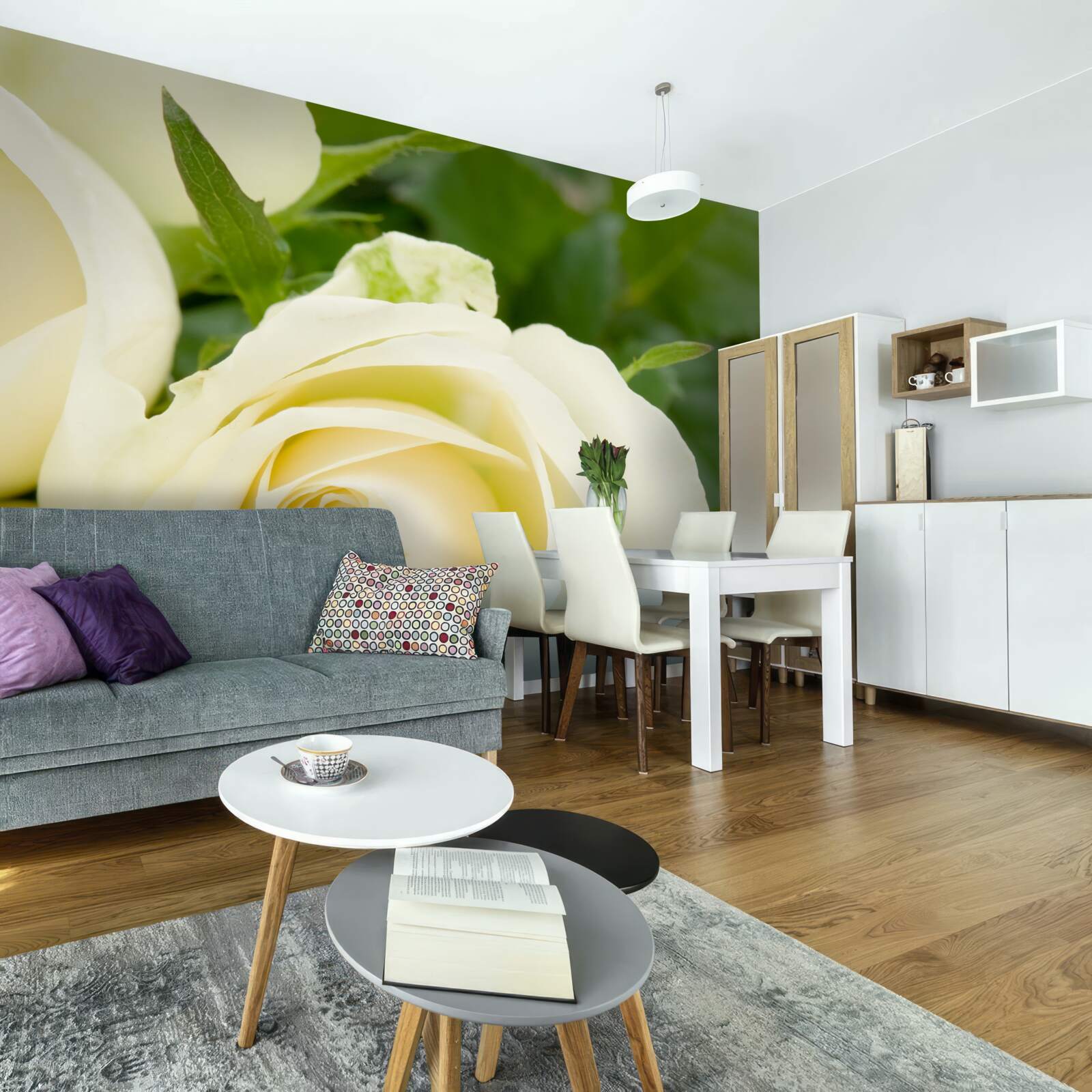 Fototapet trandafir în nuanță bej cu frunze verzi