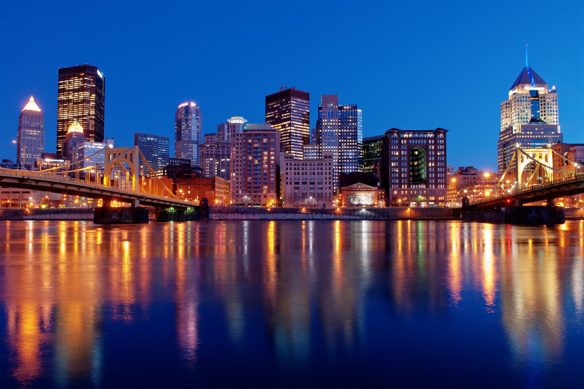 Fototapet linia de orizont a New York-ului noaptea