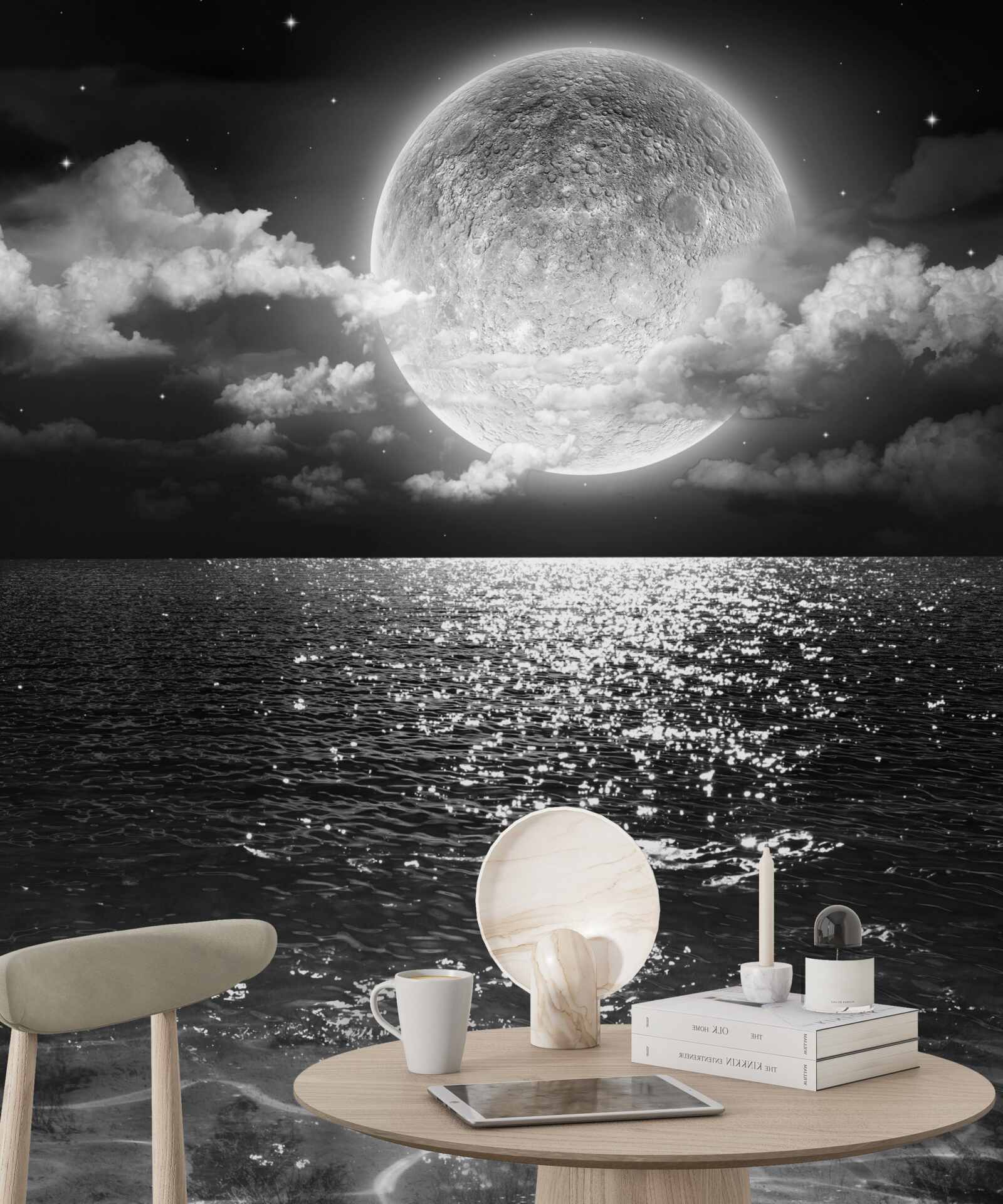 Fototapet apus de soare peste mare pe lună cu nuanță alb-negru