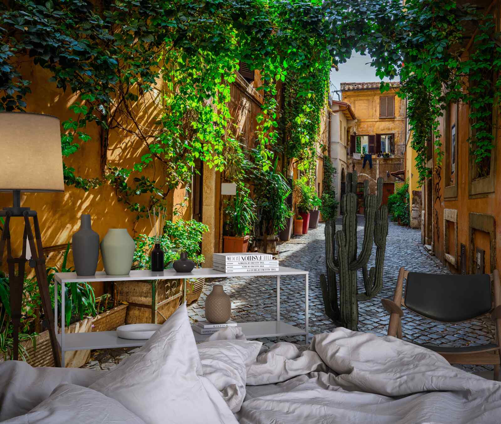 Fototapet Curtea italiană, înconjurată de verdeață, este plină de confort