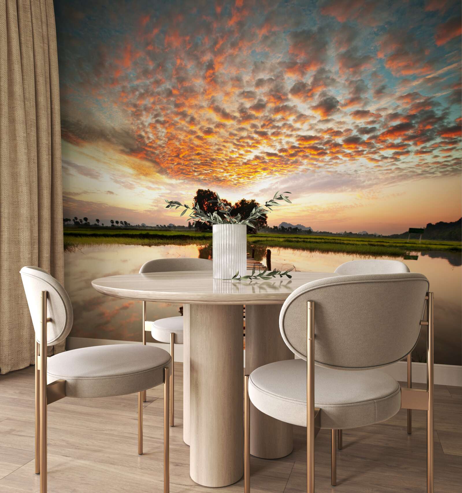 Fototapet chei de lemn pe un lac în soarele de apus