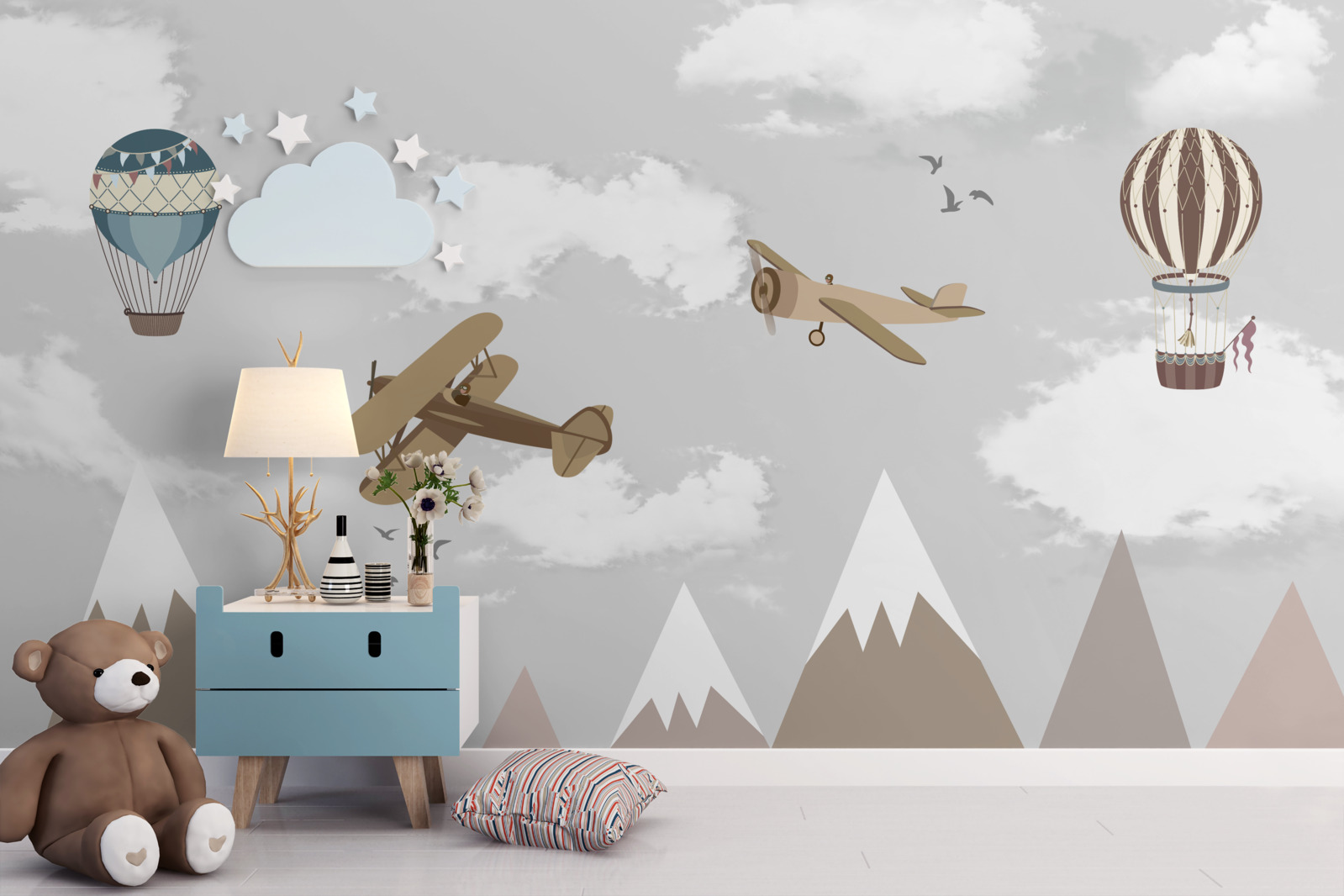 Fototapet dispozitive care planează deasupra vârfurilor munților