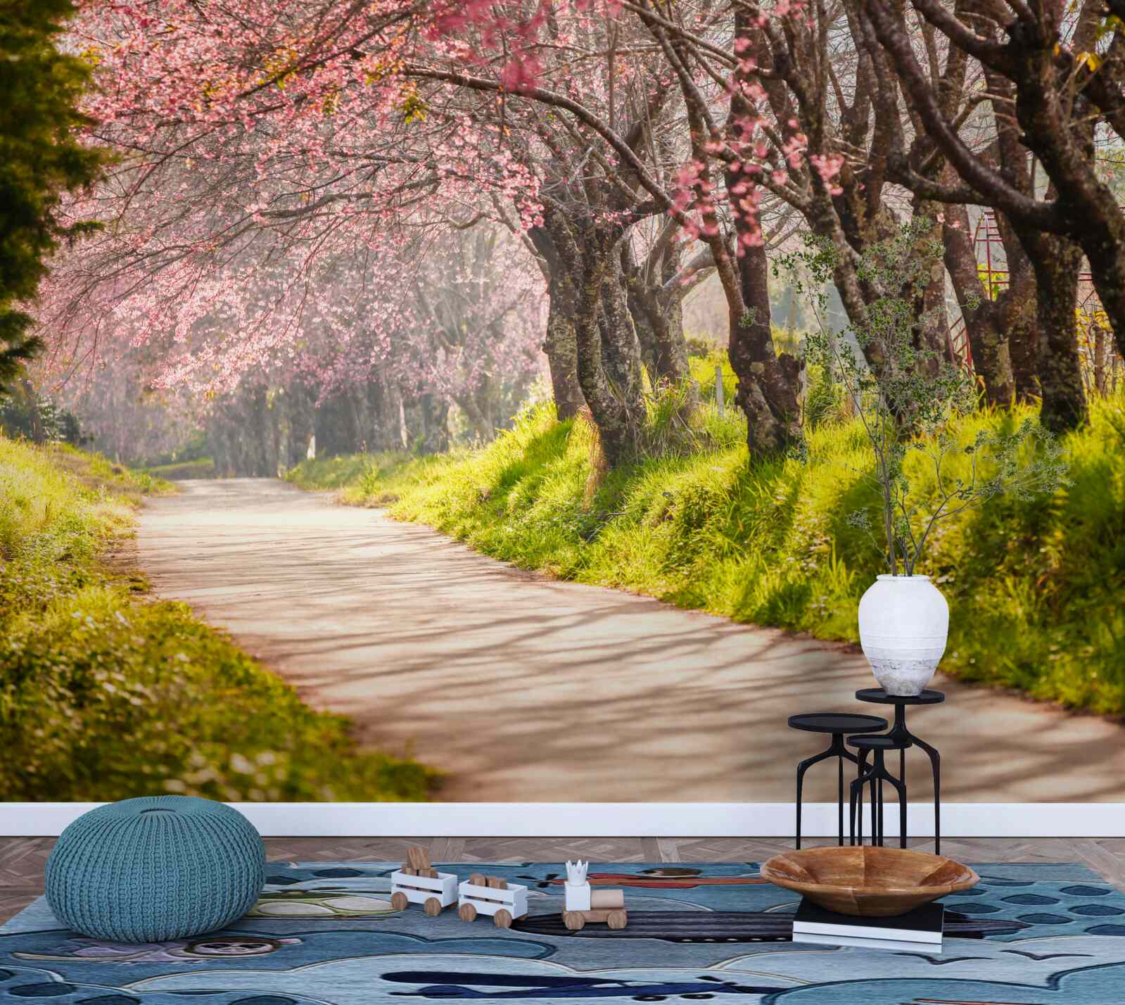 Fototapet copaci înfloriți de-a lungul unei șosele liniștite