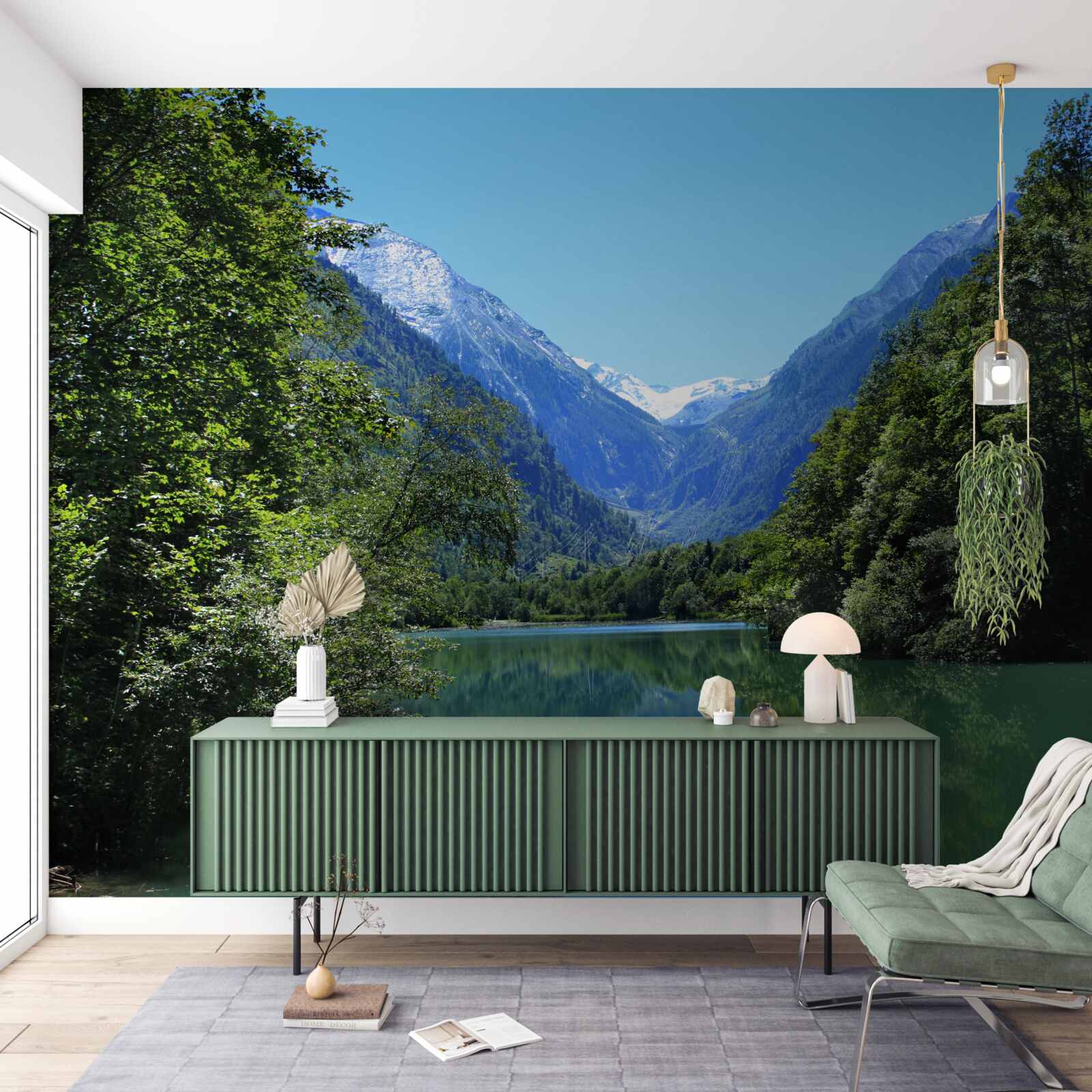 Fototapet un rezervor liniștit ascuns în pădurea deasă de pe versanții munților