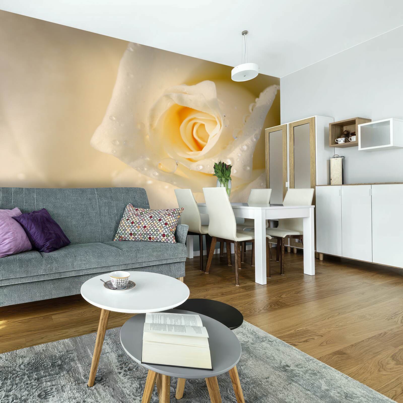 Fototapet trandafir în picături, vopsit în alb