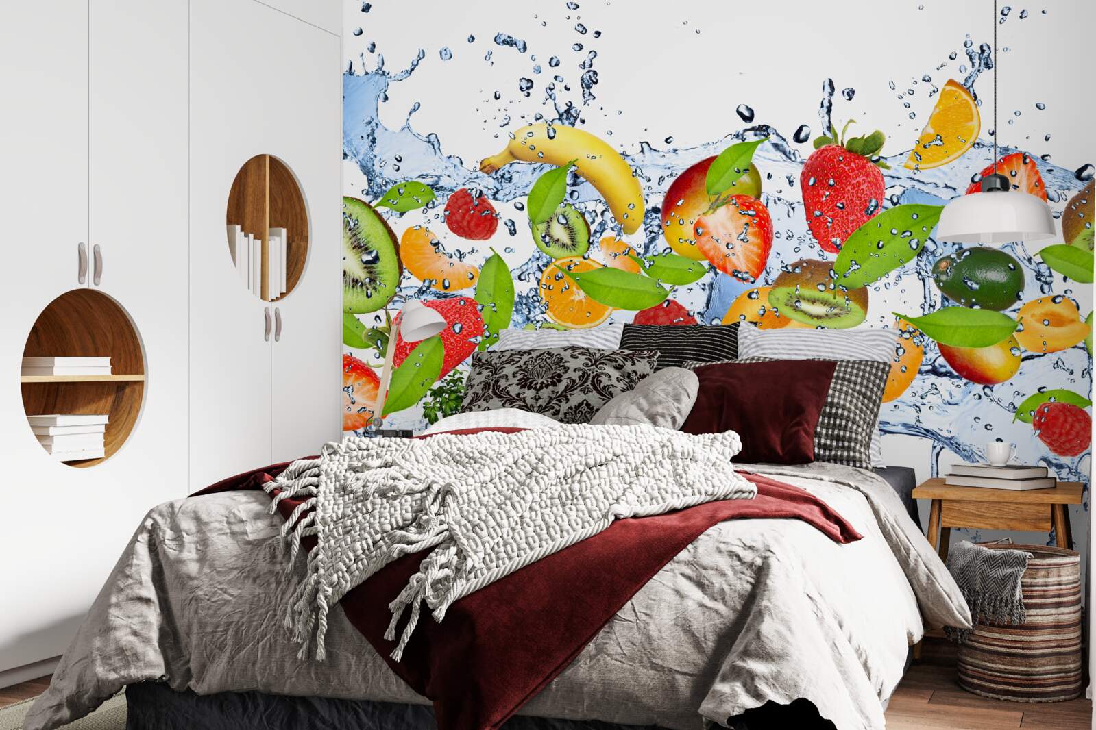 Fototapet stropi de apă în jurul fructelor și boabelor