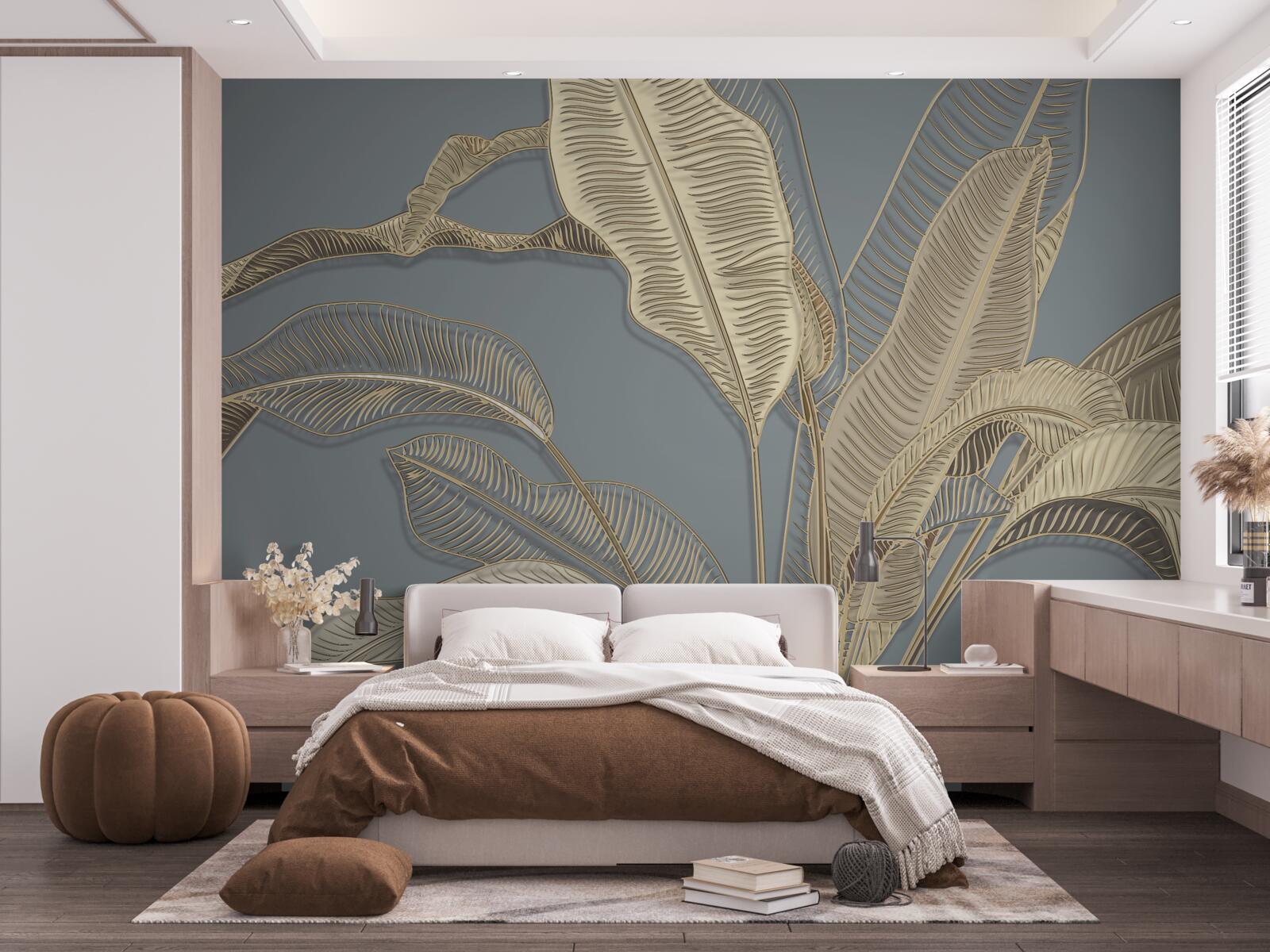 Fototapet frunze de pene aurii pâlpâie strălucitor pe fundalul întunecat