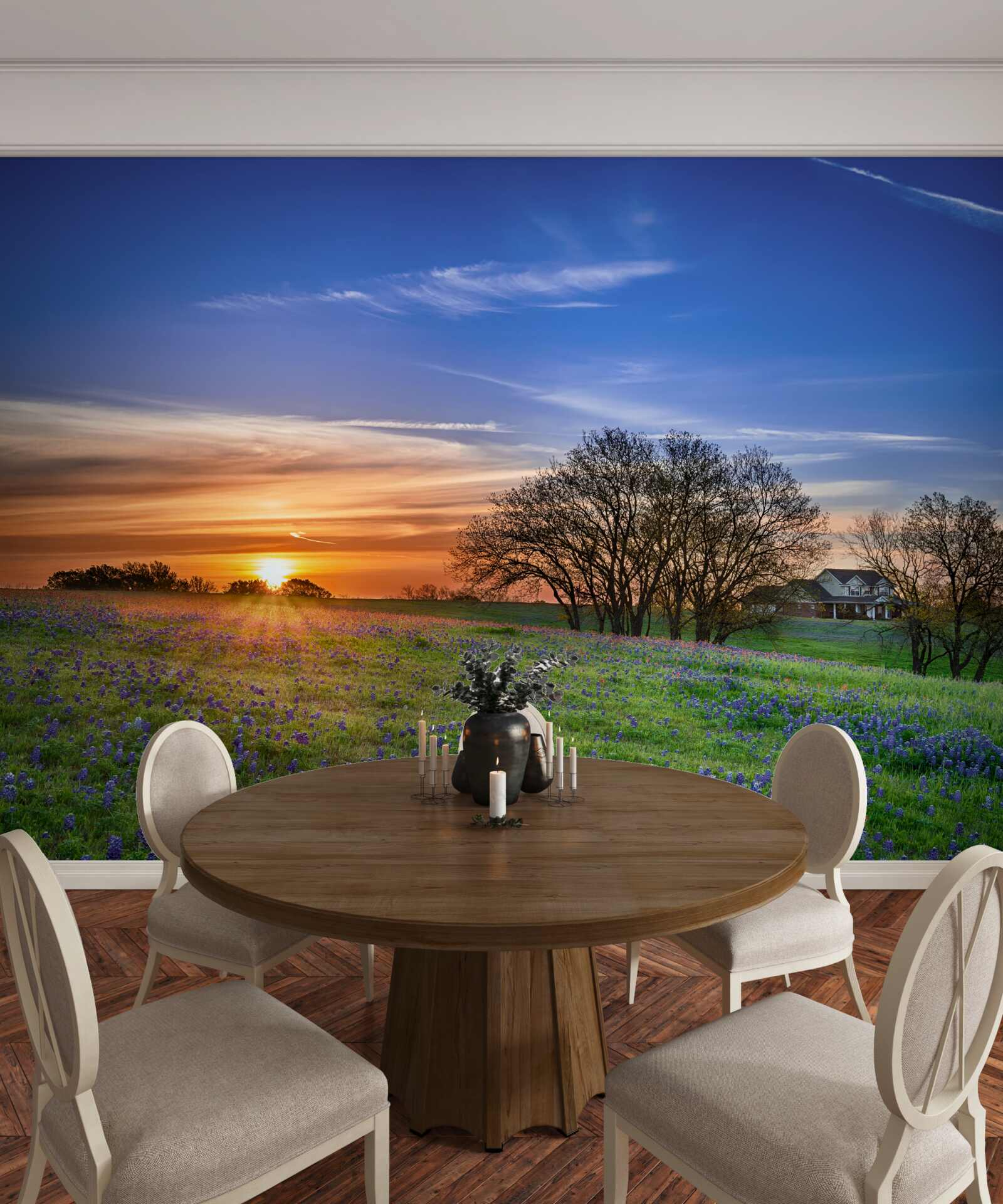 Fototapet soarele apune peste un câmp presărat cu flori