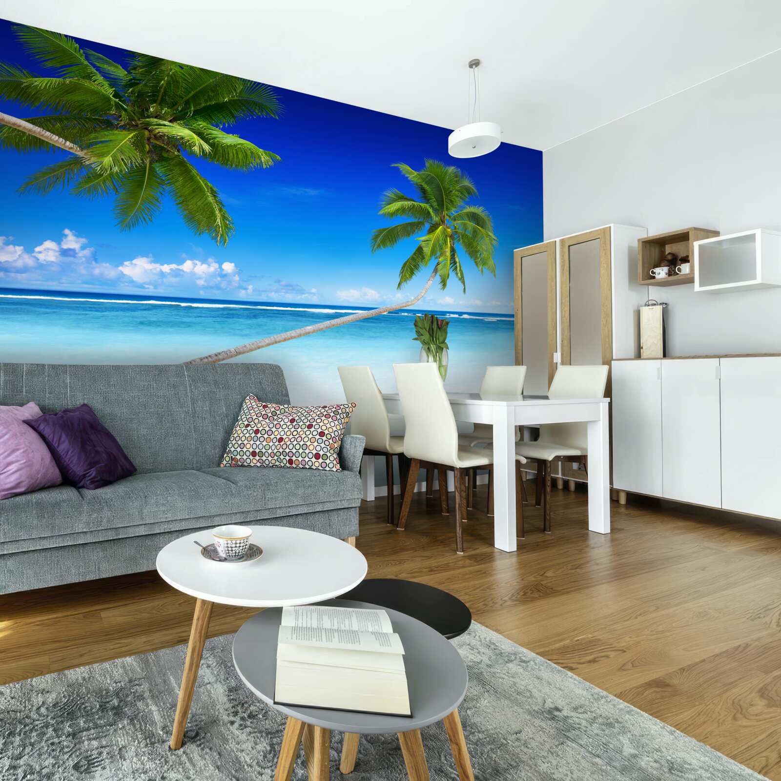 Fototapet plajă tropicală și palmieri unde domnește liniștea