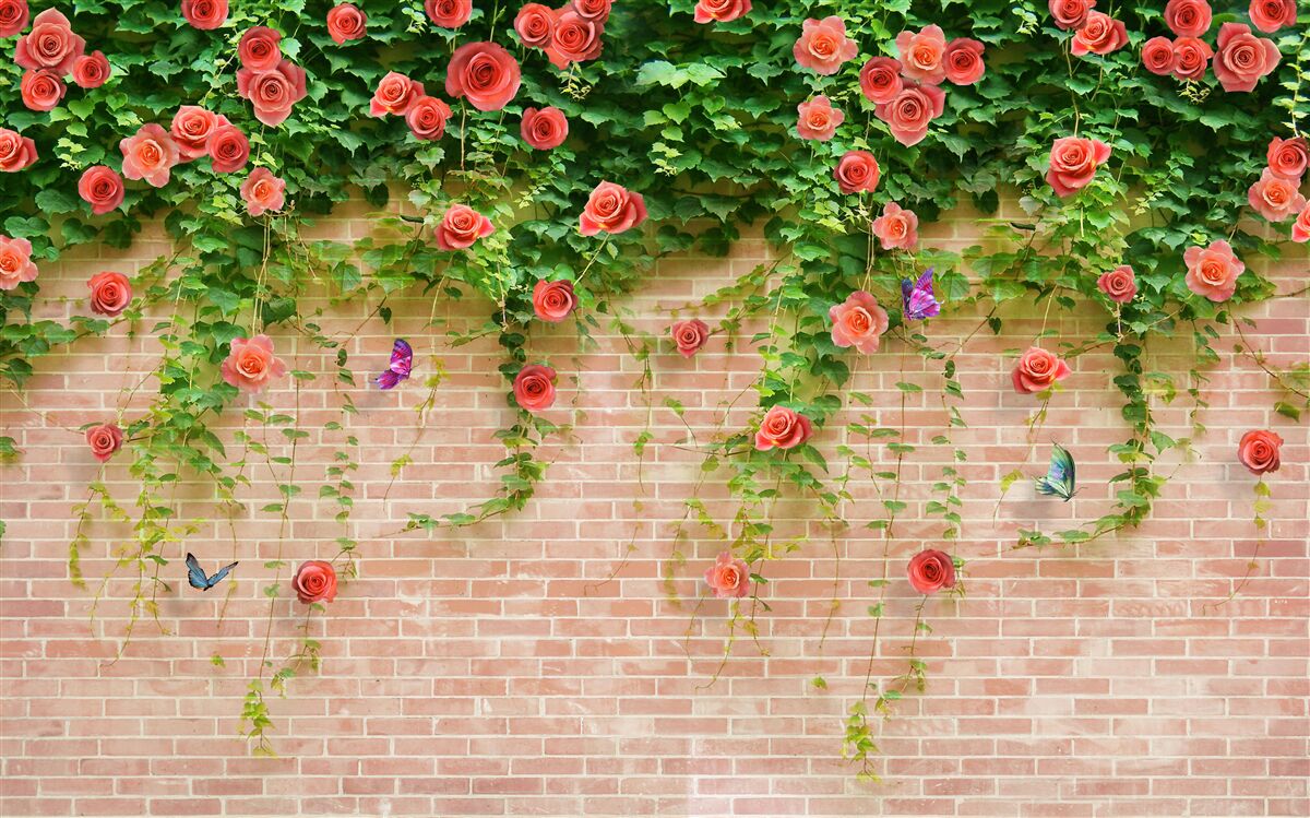 Fototapet flori purpurii pe un zid de cărămidă