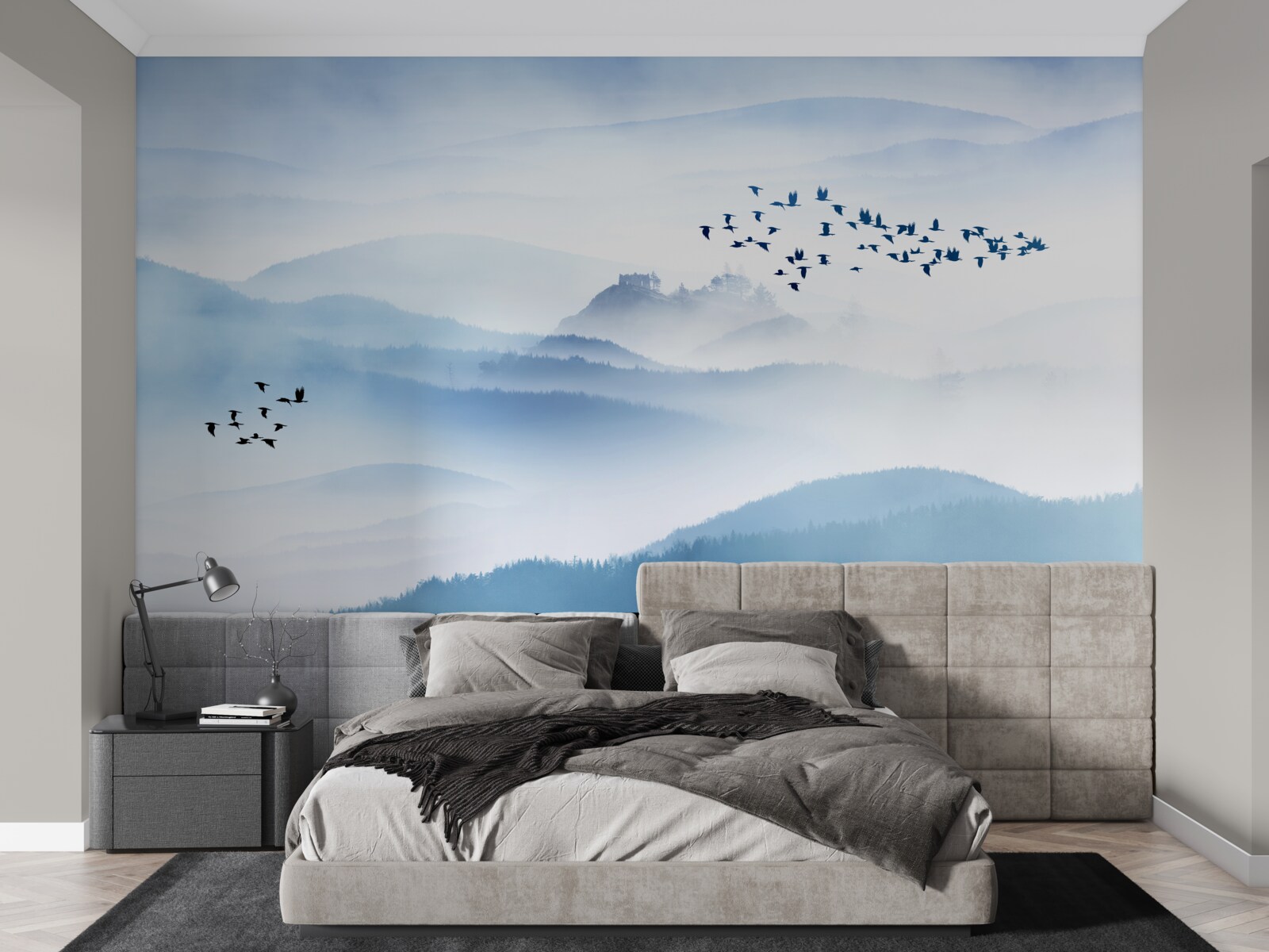 Fototapet grupuri de păsări se ridică deasupra vârfurilor cețoase