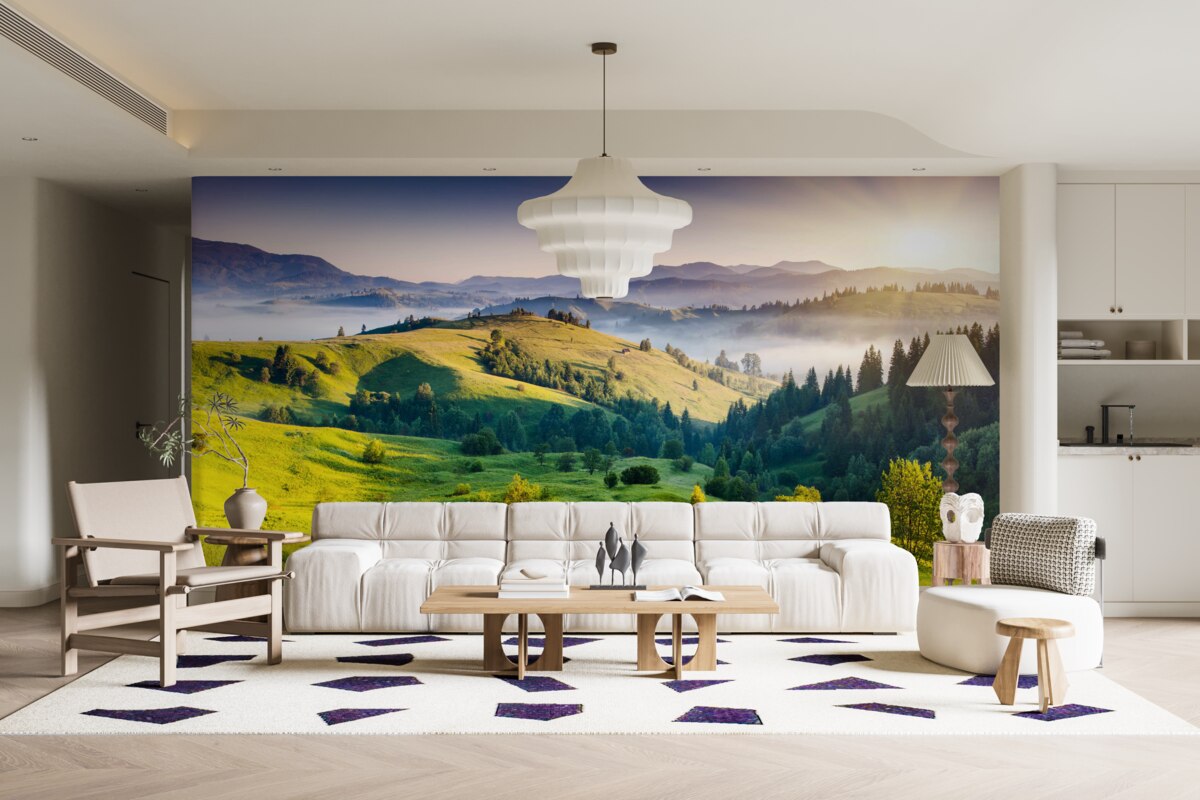 Fototapet pajiștile de munte prind viață în razele calde ale zorilor