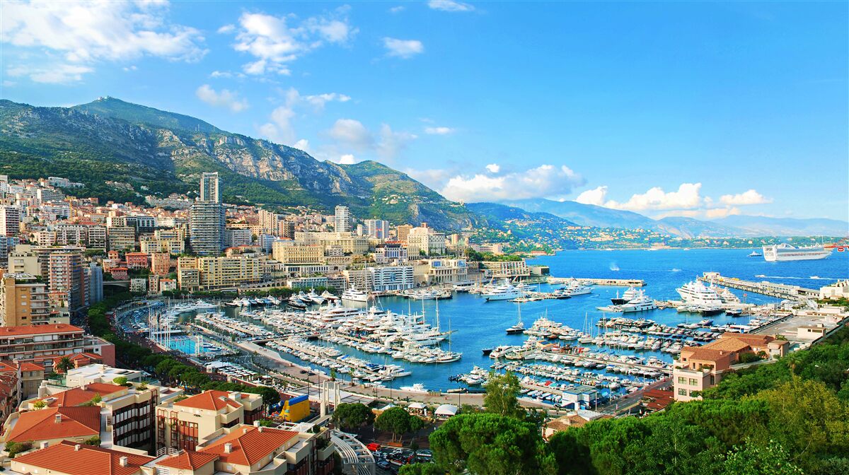 Fototapet monaco este un golf unde se adună multe iahturi