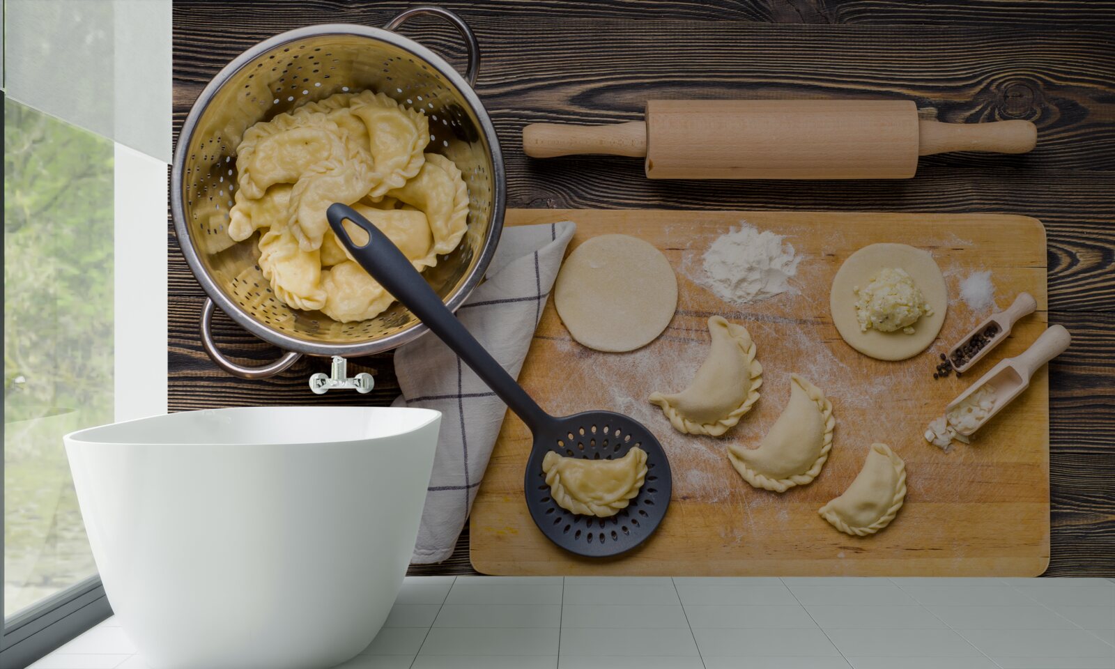 Fototapet procesul atent de pregătire a găluștelor