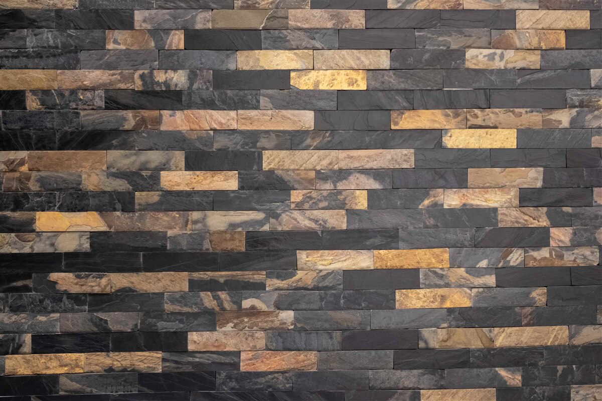 Fototapet piatră neagră-aurie așezată orizontal