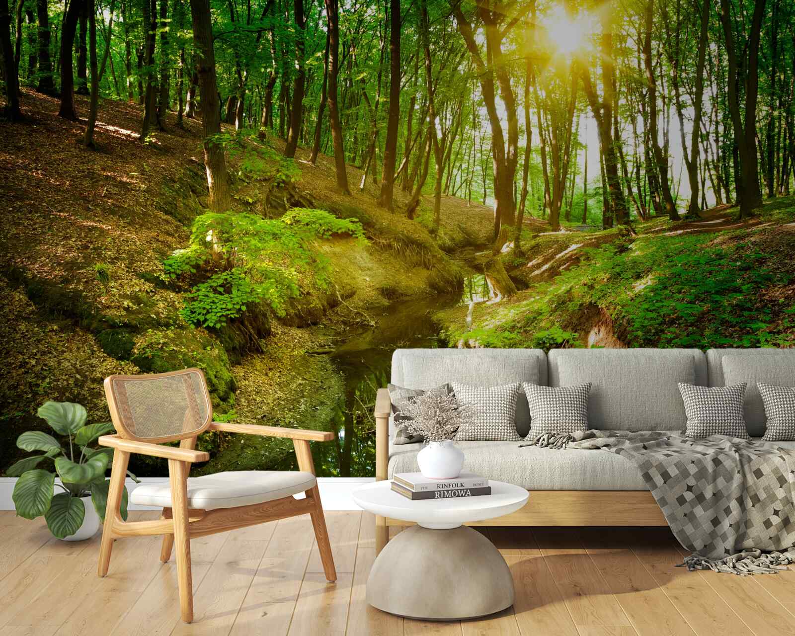 Fototapet lumina soarelui de dimineață într-o pădure verde plină de frunze