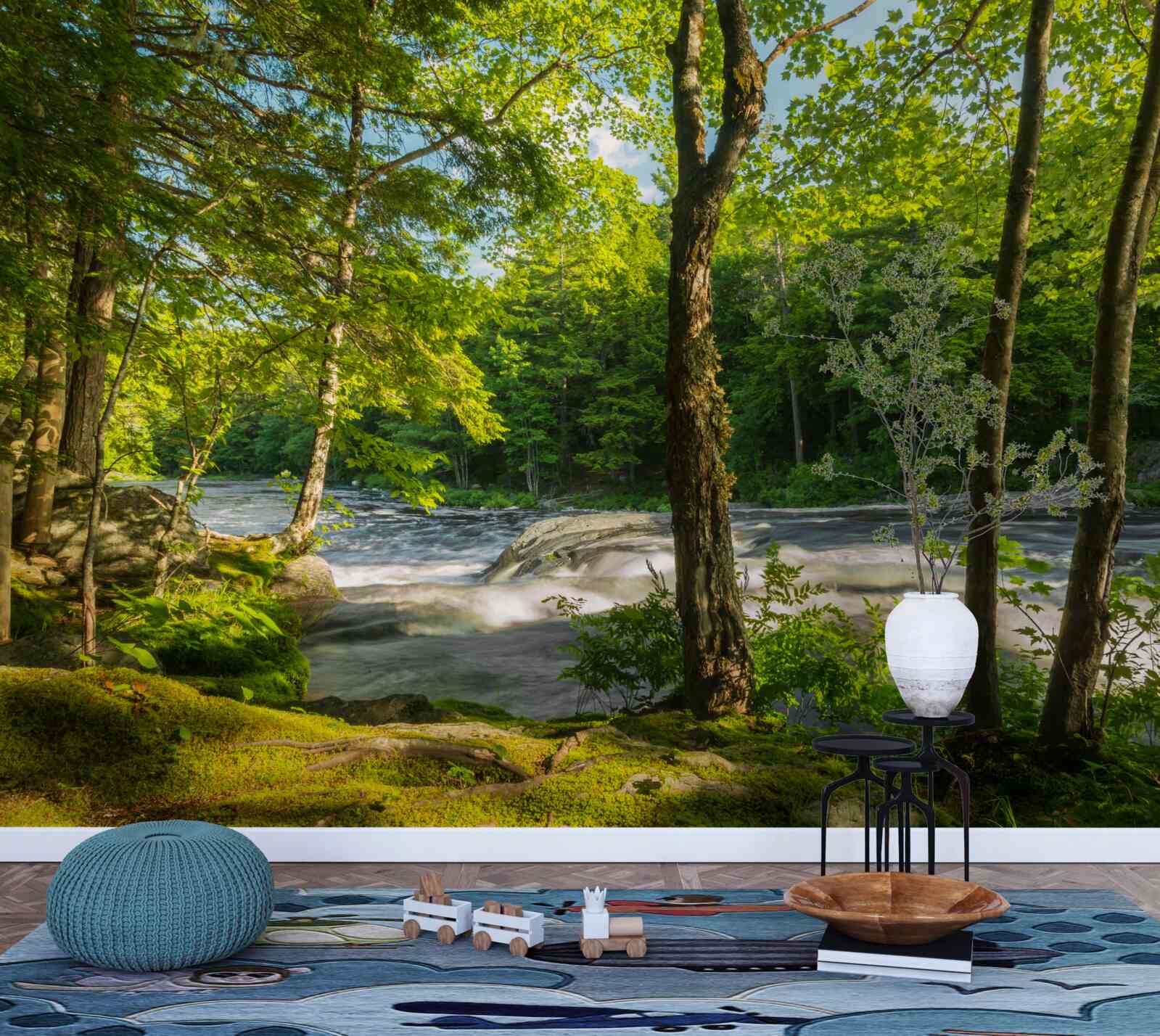 Fototapet un râu zgomotos din munți care curge printr-o pădure însorită