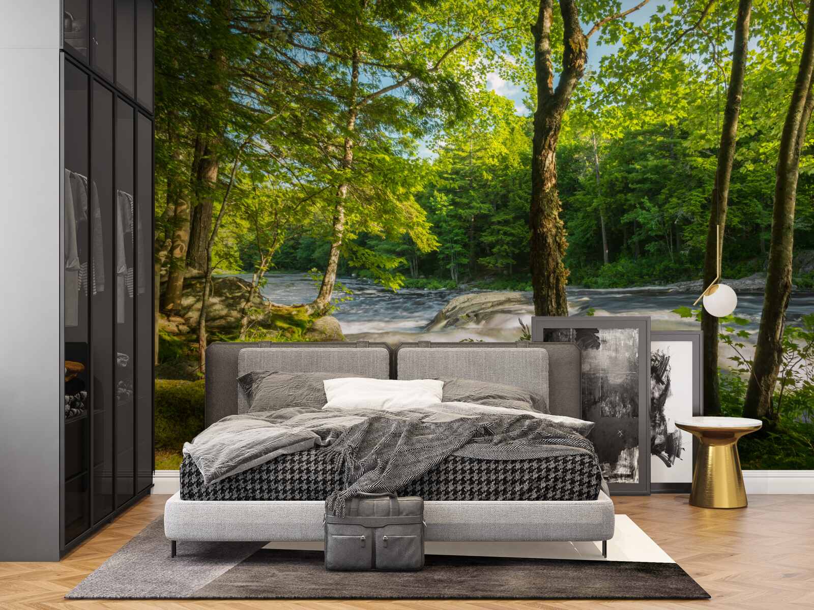 Fototapet un râu zgomotos din munți care curge printr-o pădure însorită