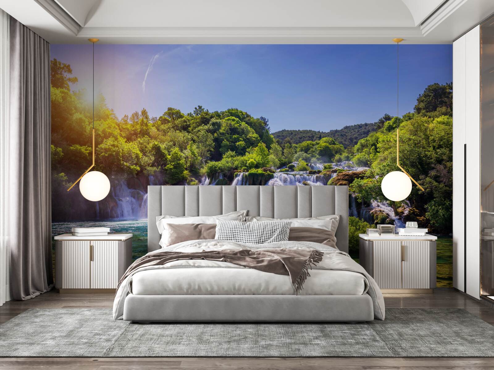 Fototapet căderea de apă, care curge sub asfințitul căderii, scoate un sunet puternic