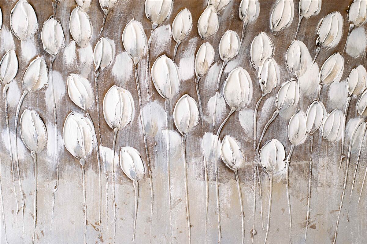 Fototapet lalelele albe de pe câmp nu s-au deschis încă