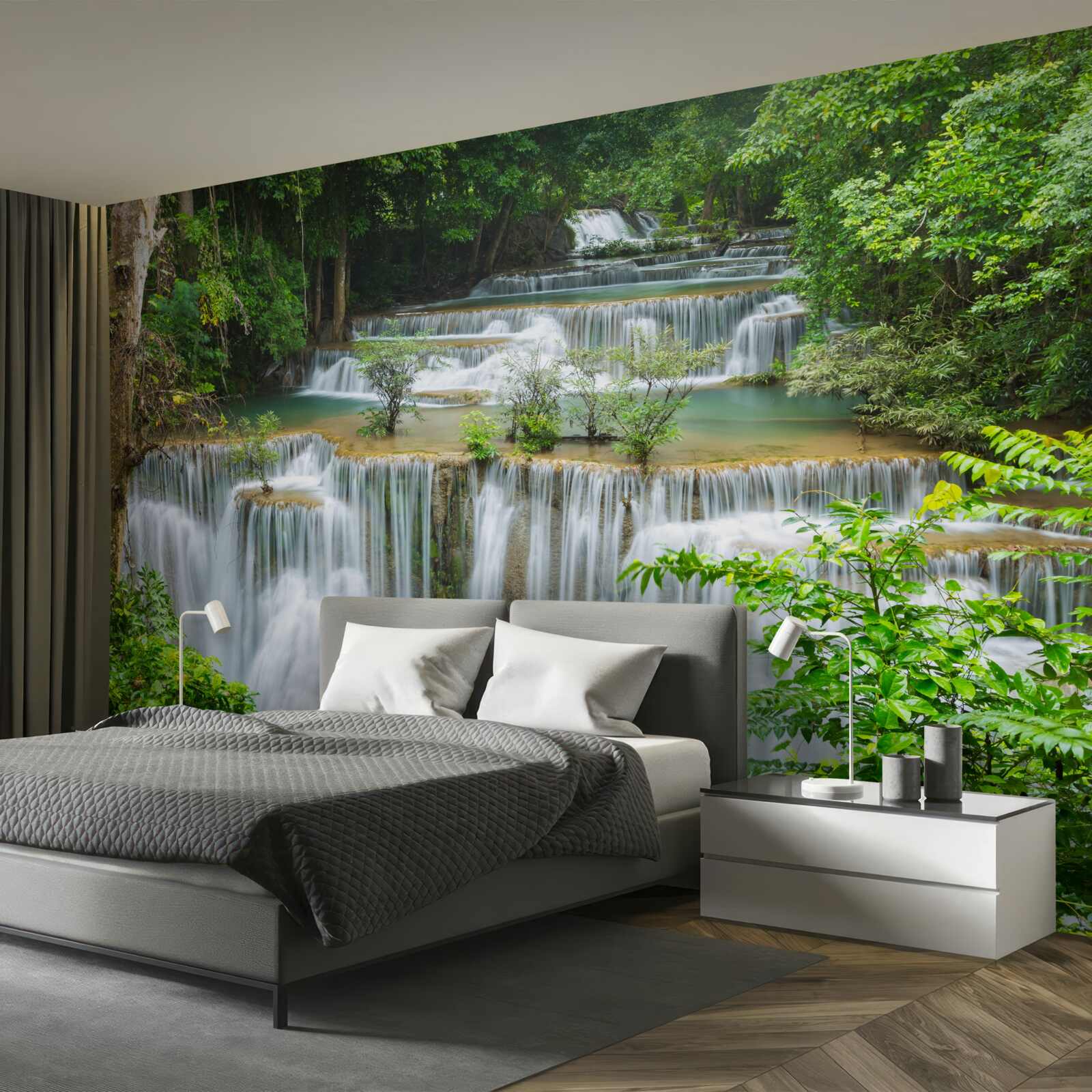 Fototapet o cascadă maiestuoasă din care apa cade rapid cu un zgomot asurzitor