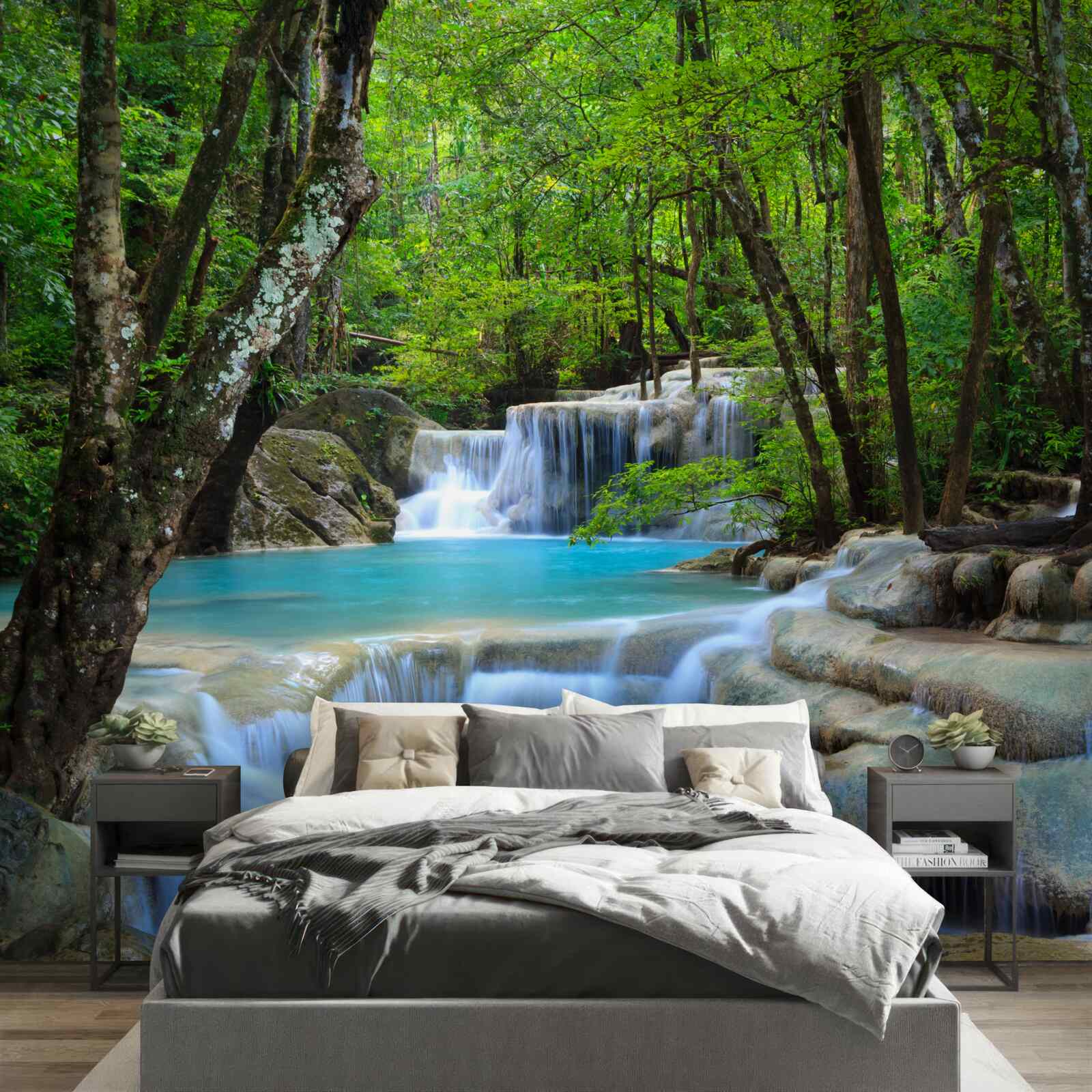 Fototapet apele cascadei din pădure sunt limpezi și albastre