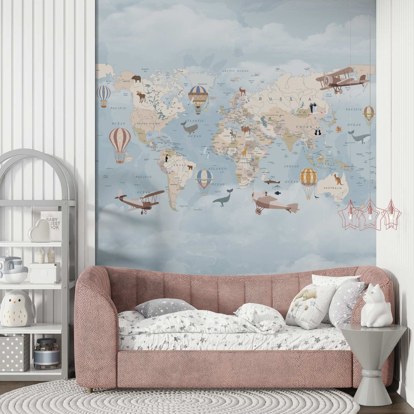 Fototapet harta lumii pe un cer înnorat