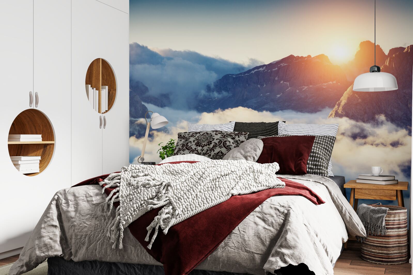 Fototapet apus de soare într-un peisaj muntos