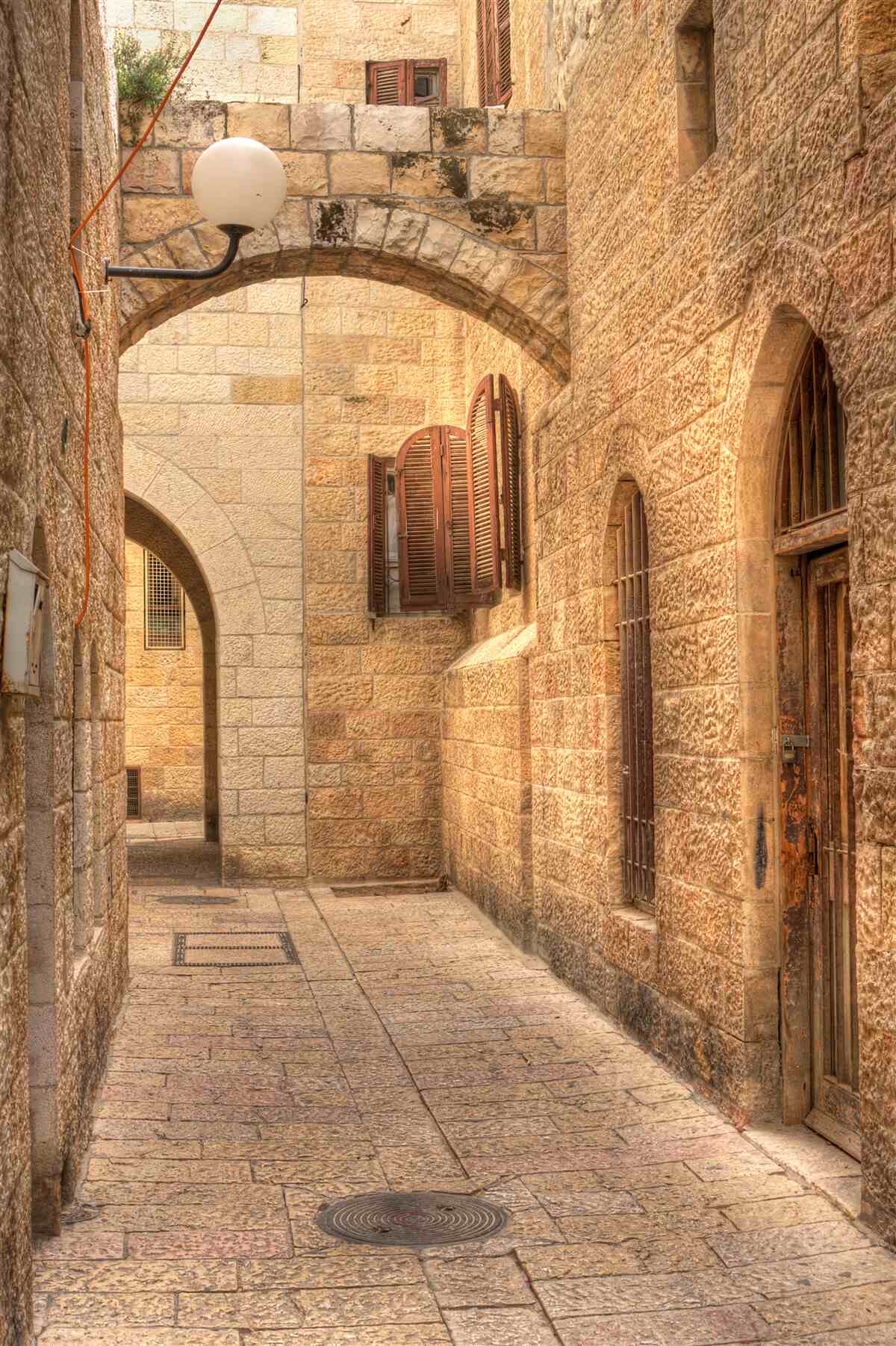 Fototapet arc de piatră în partea istorică a orașului