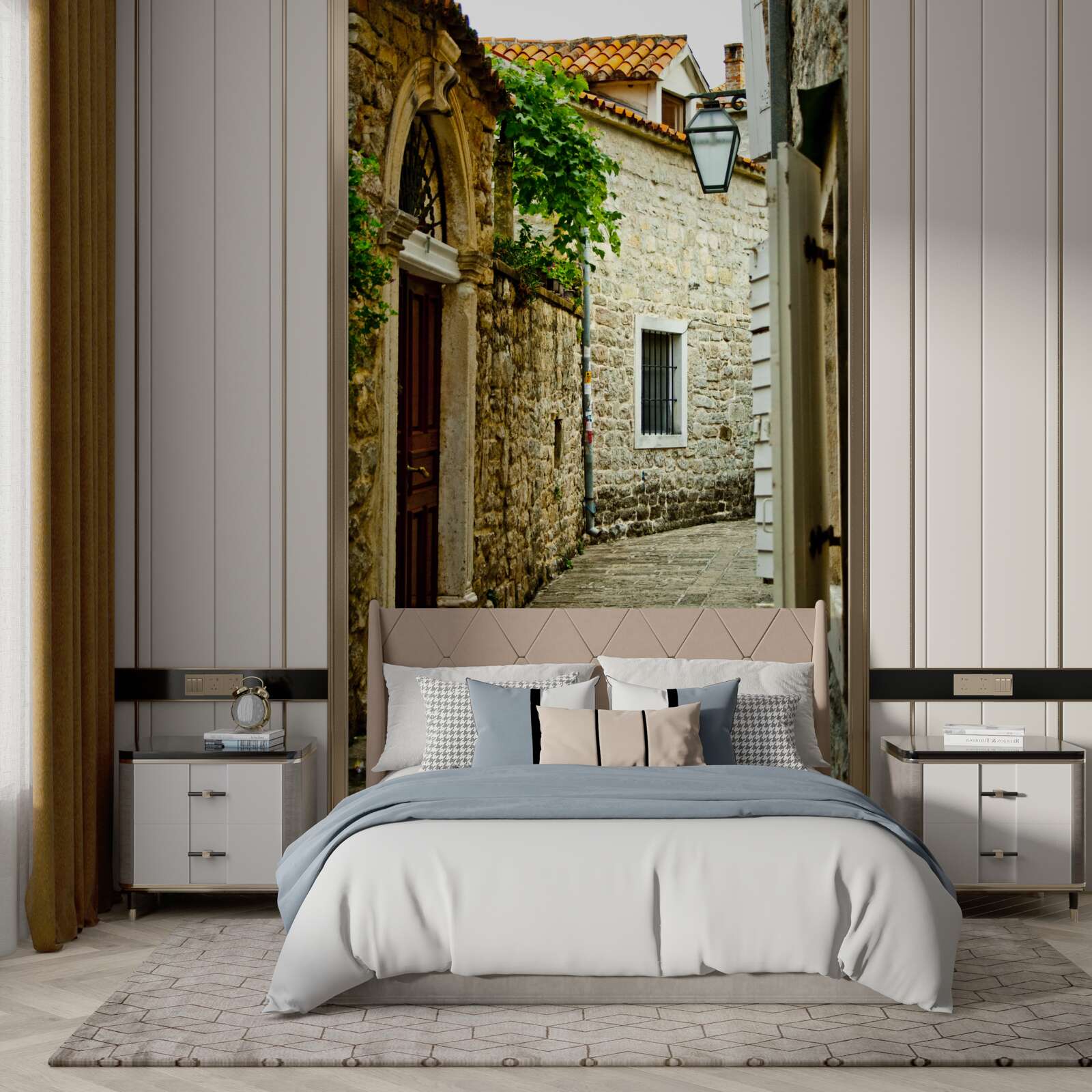 Fototapet stradă veche pavată cu piatră în timpul verii