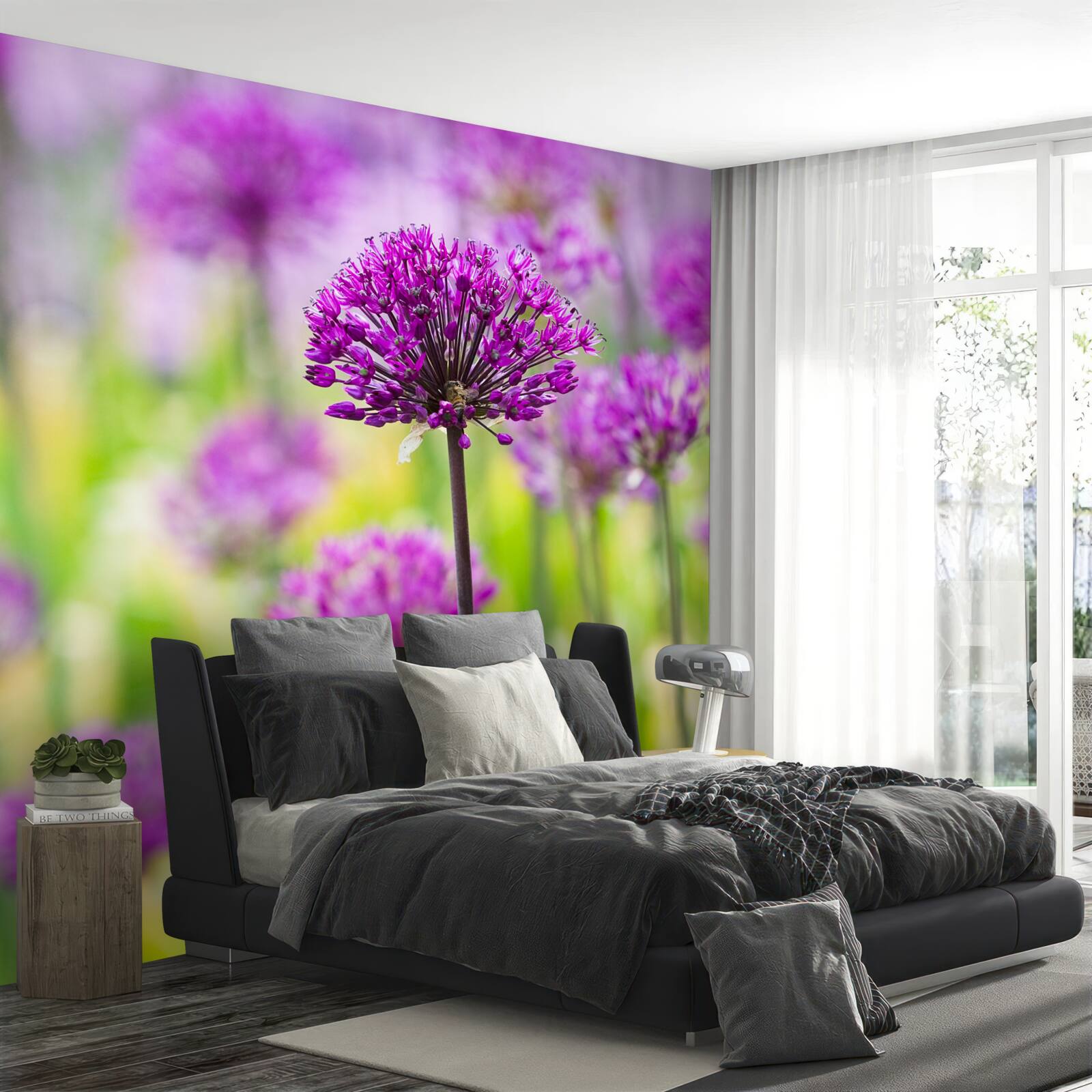 Fototapet flori purpurii delicate care cresc pe pajiști