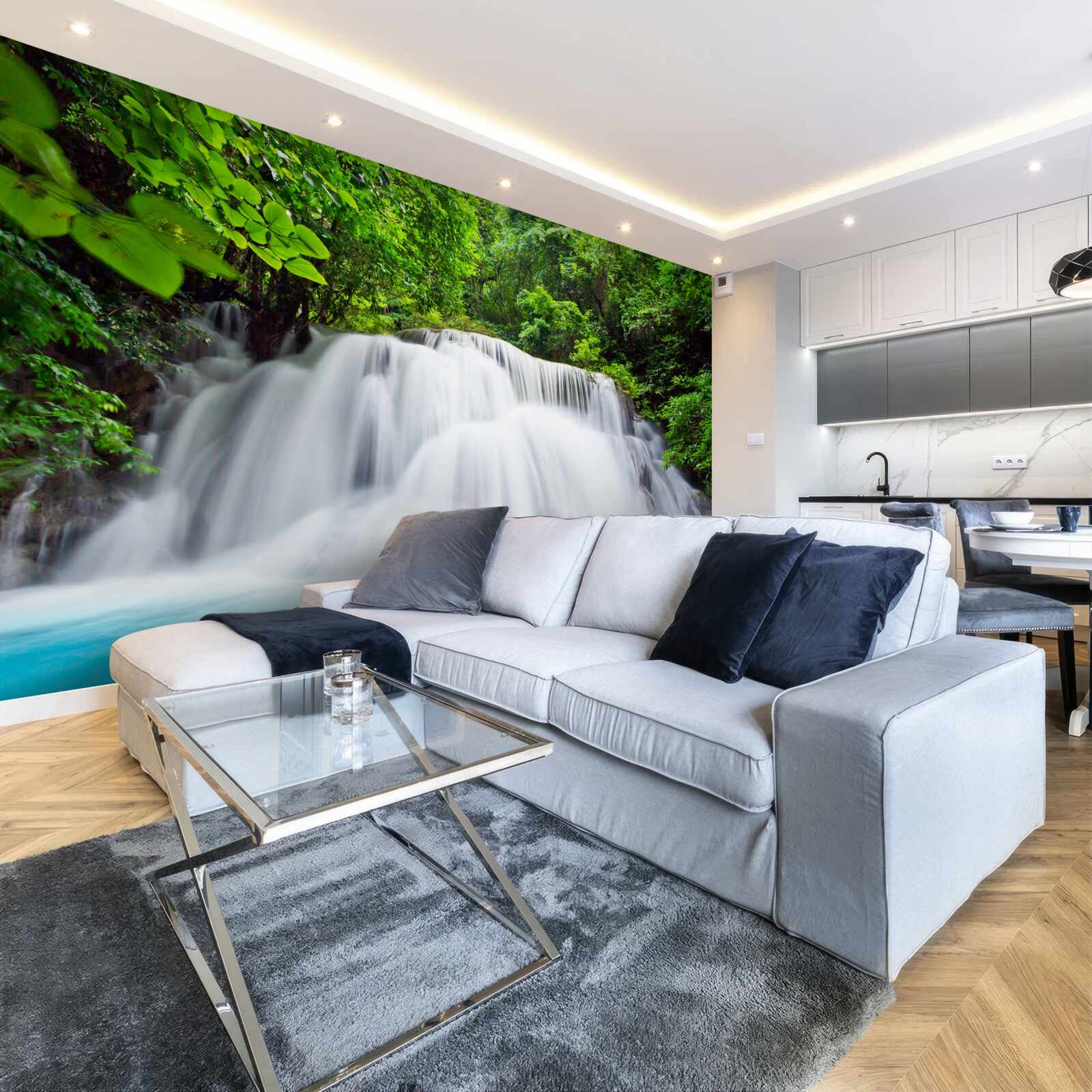 Fototapet cascadă de apă care cade rapid în mijlocul pădurii