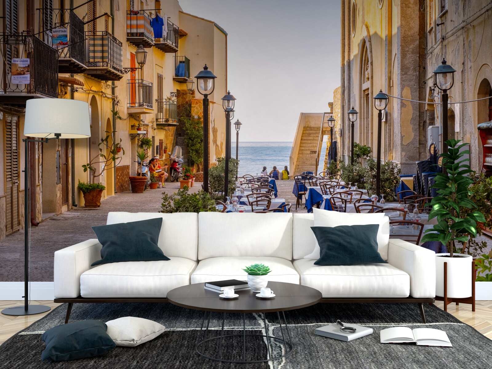 Fototapet facilitate pe mal în partea istorică a orașului