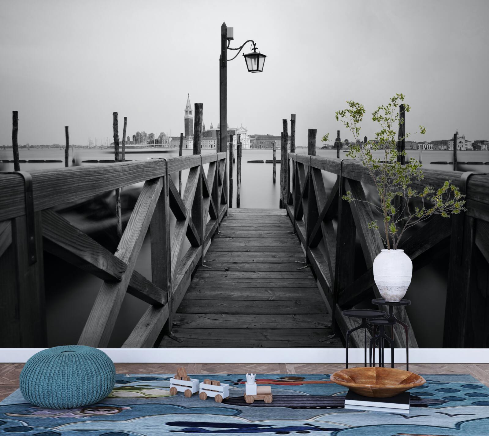 Fototapet terasament din lemn lângă apă