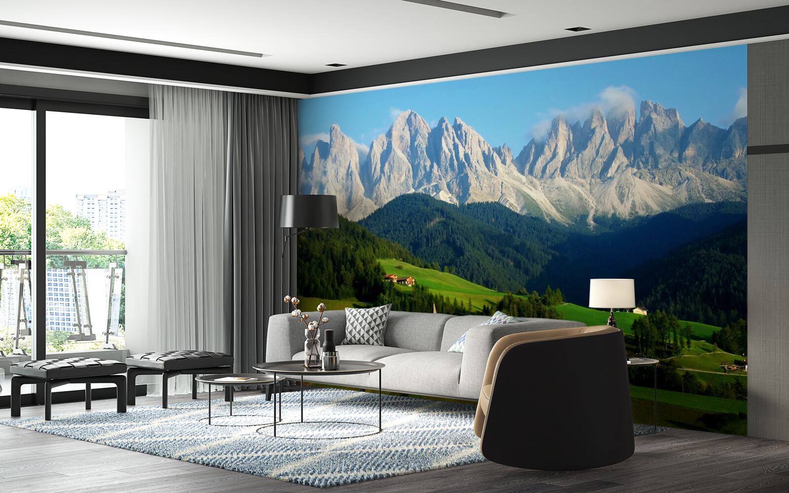 Fototapet sat într-o poiană la poalele munților