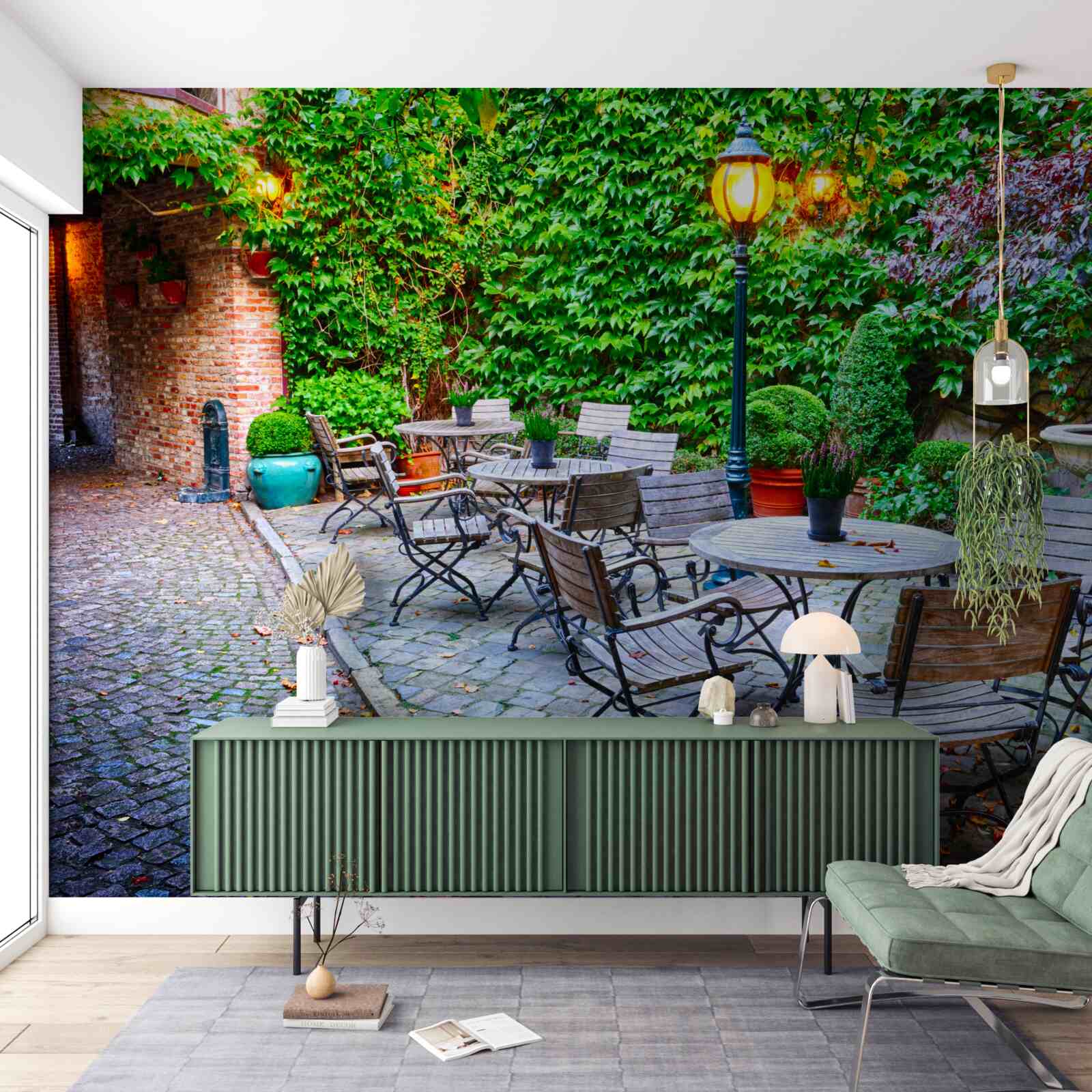 Fototapet plantă cu perete verde și lampă de stradă