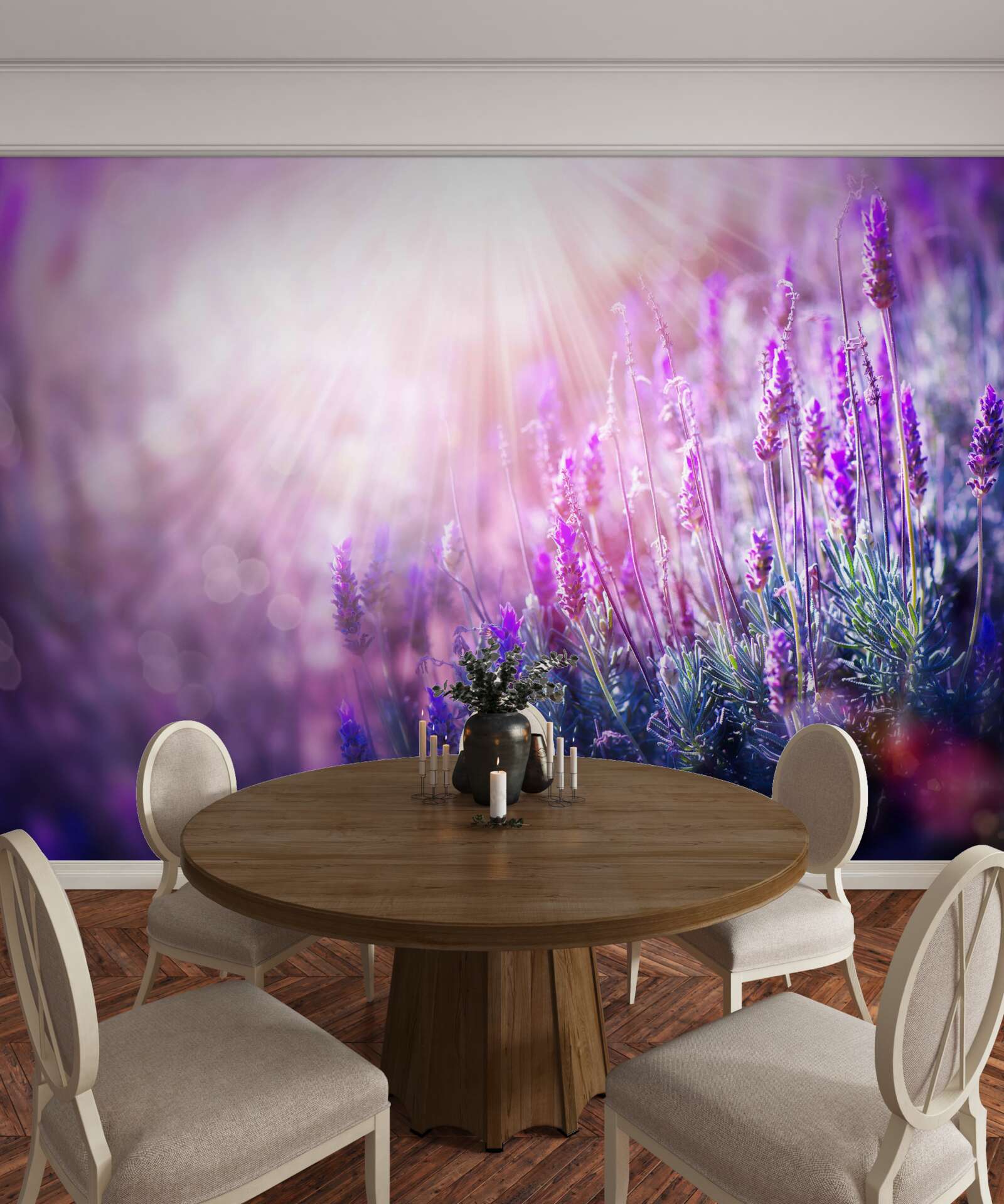 Fototapet razele soarelui luminează tufele de levănțică