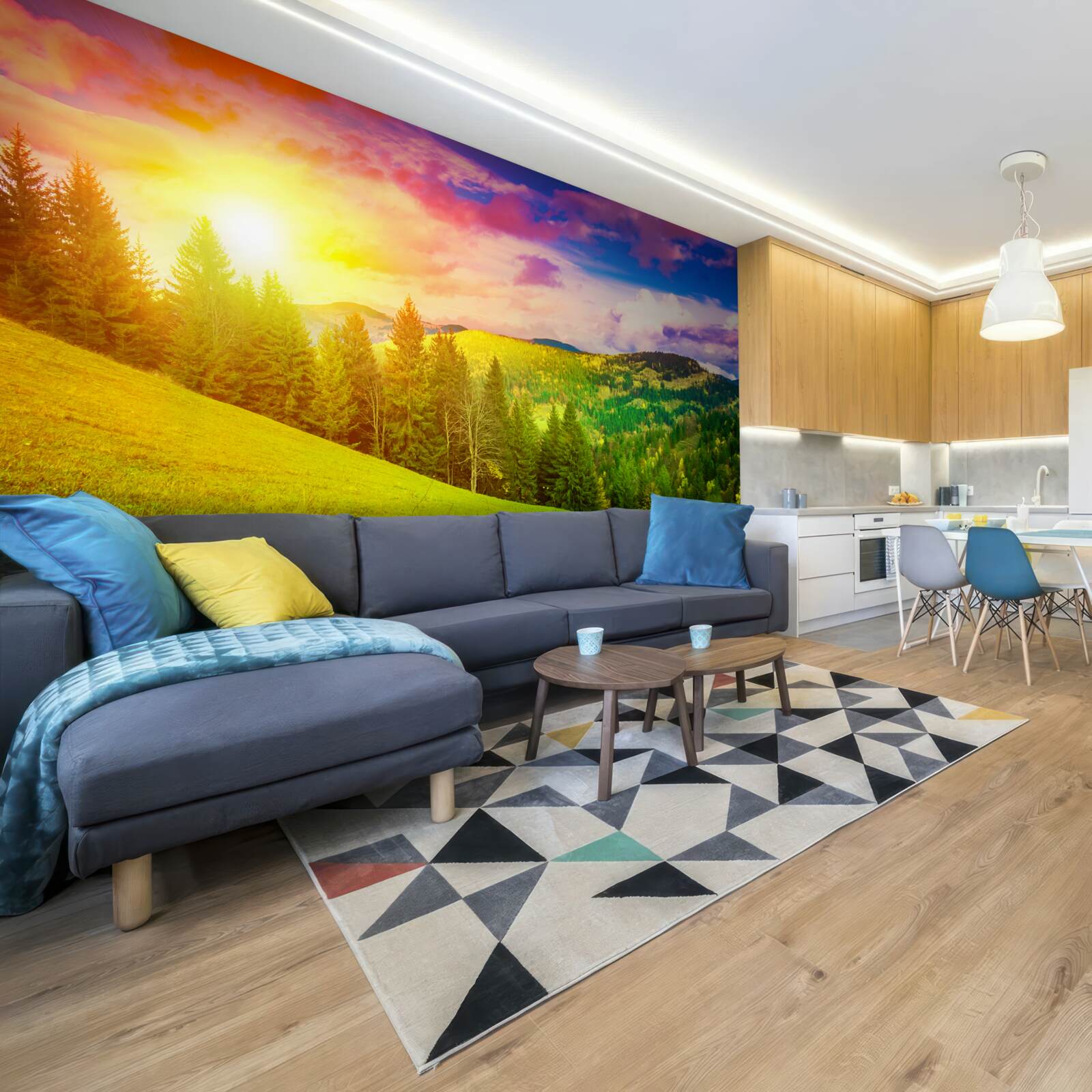 Fototapet apusul torid a pictat dealul verde cu culori strălucitoare