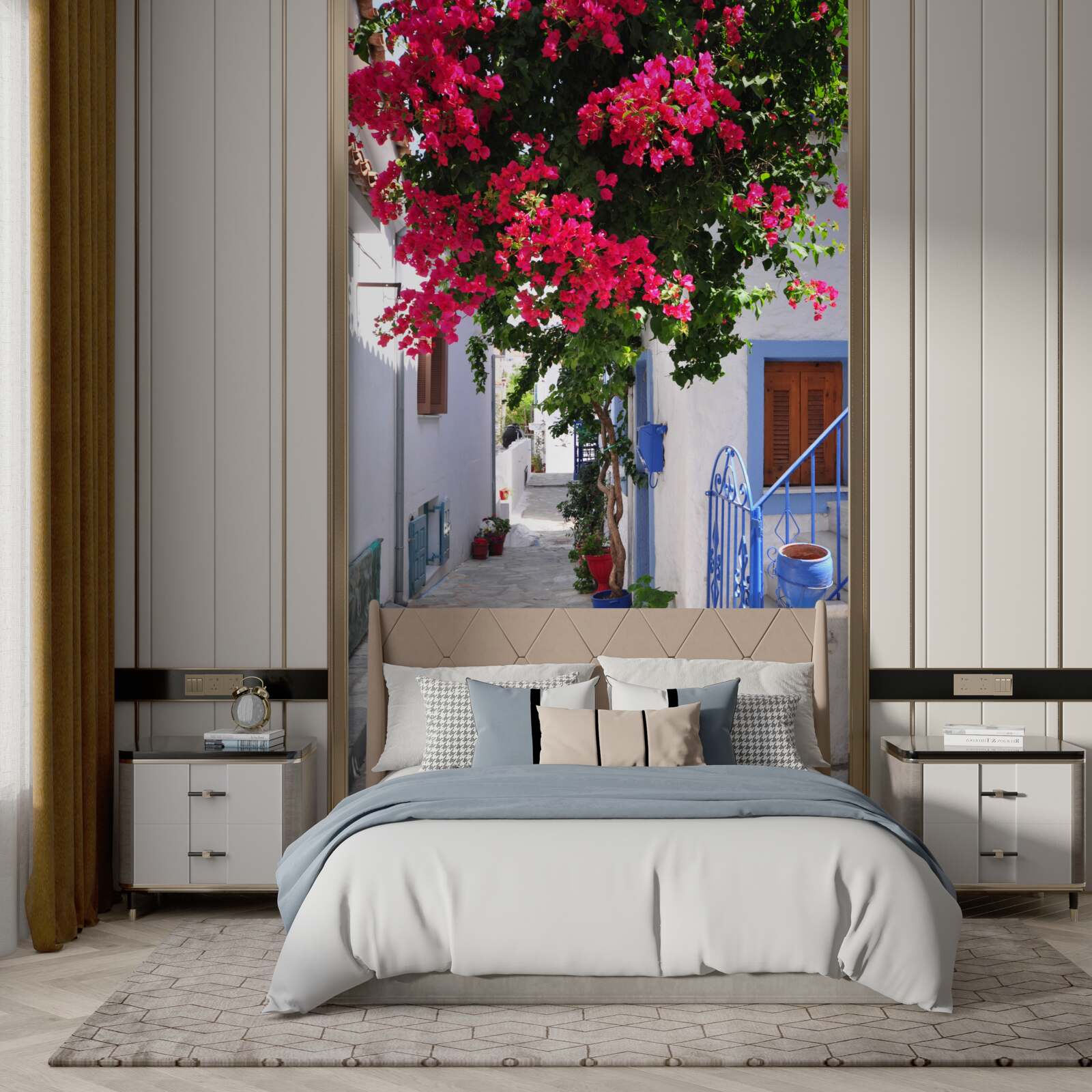 Fototapet în Grecia florile roșii cresc lângă casele albe