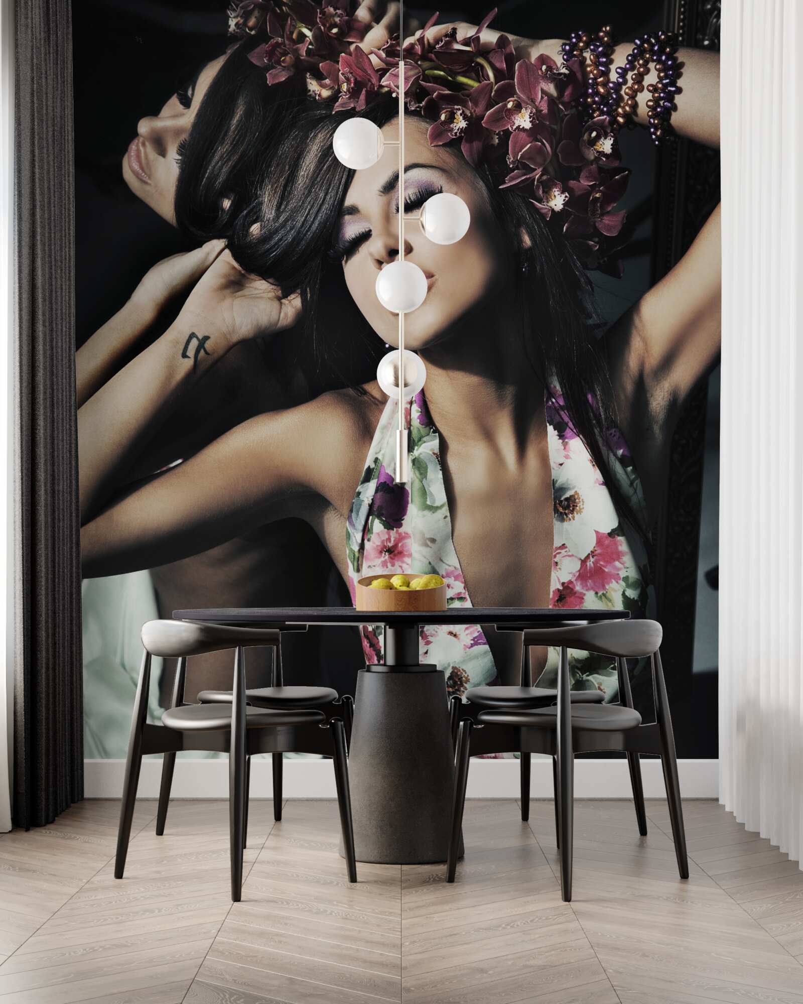 Fototapet fata este fotografiată în reflexia unei oglinzi