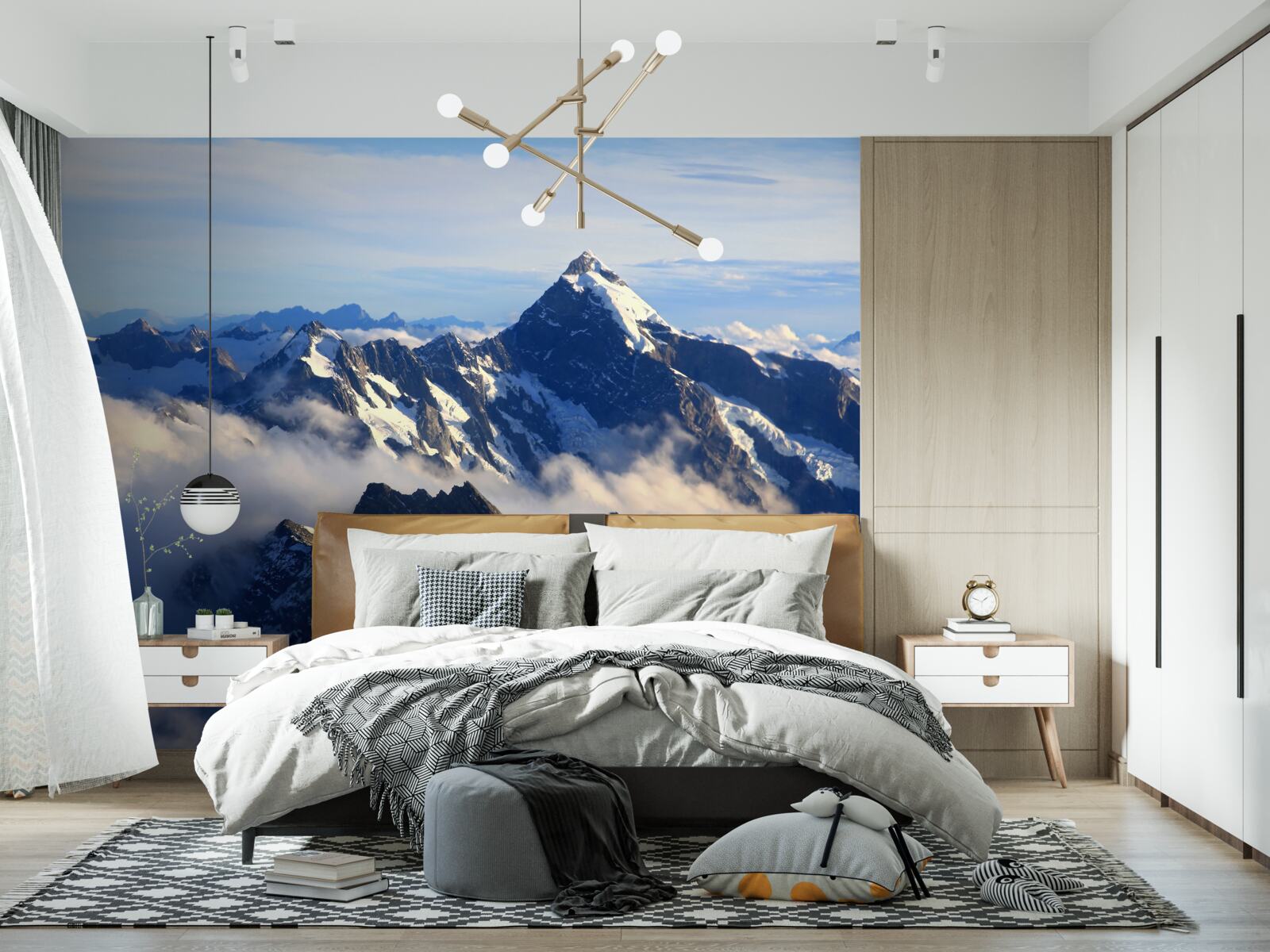 Fototapet ceața rece se întinde sus în munți