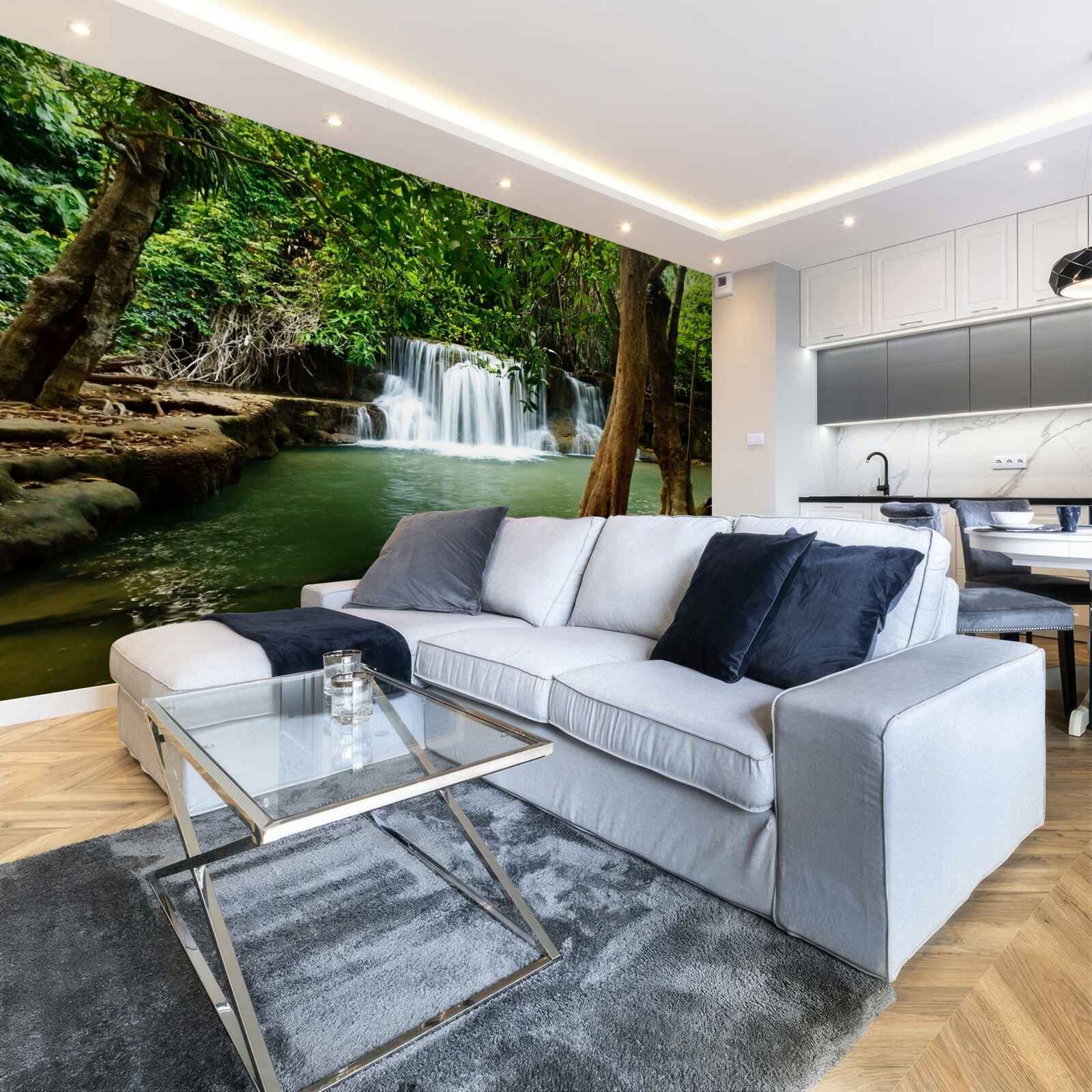 Fototapet cascadă într-o pădure străveche